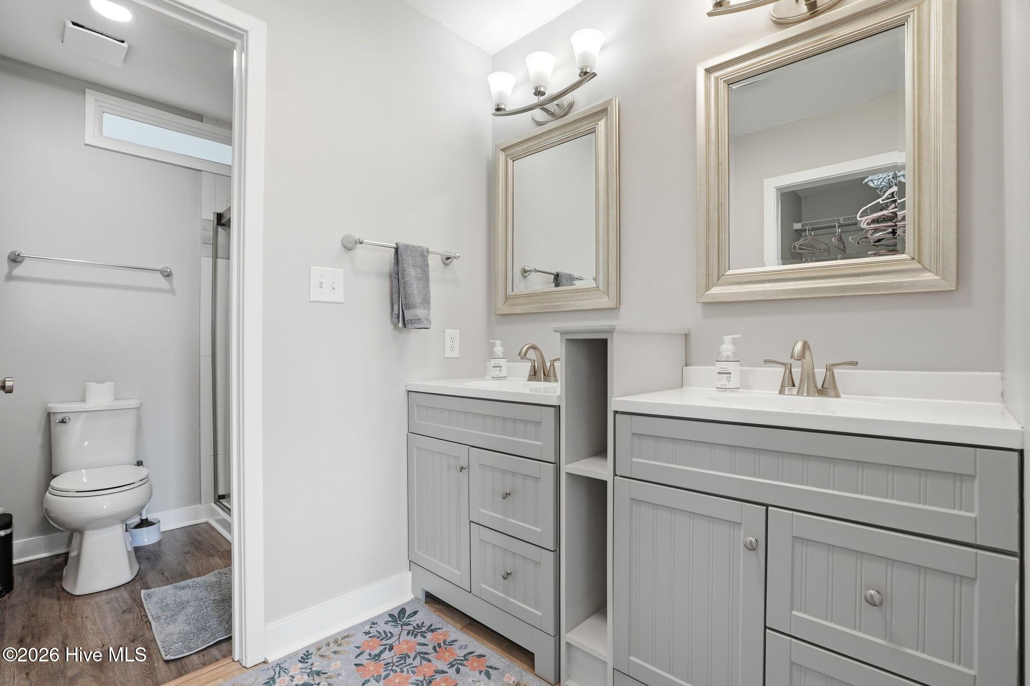 100558561 | Photo 41