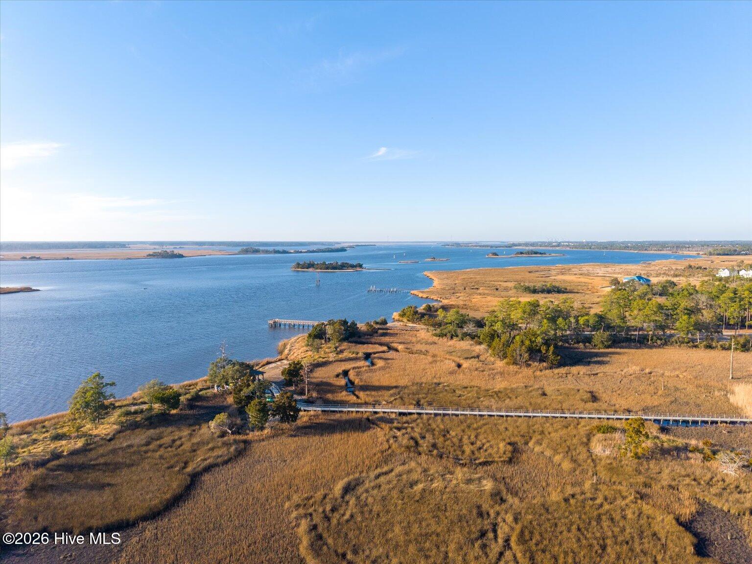 100548049 | Photo 65