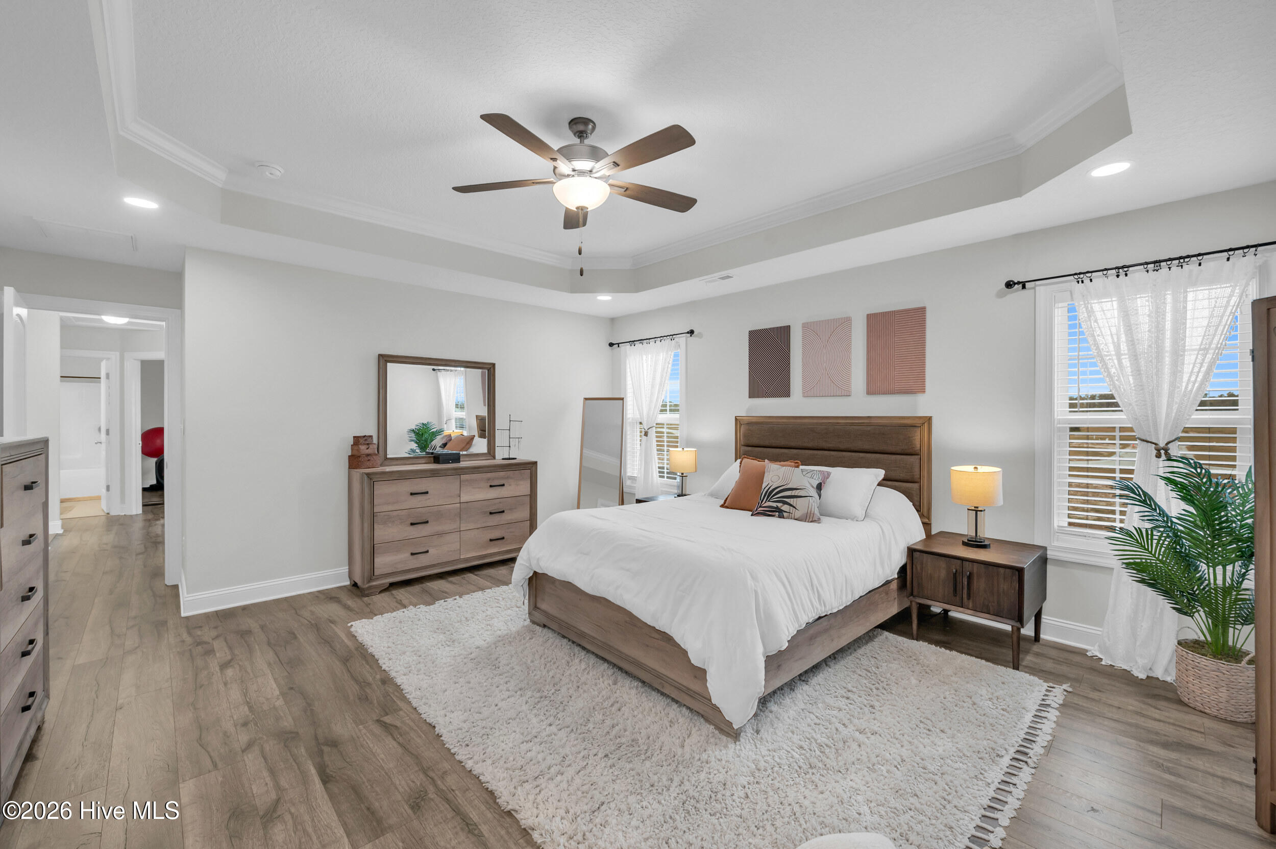 100547257 | Photo 23