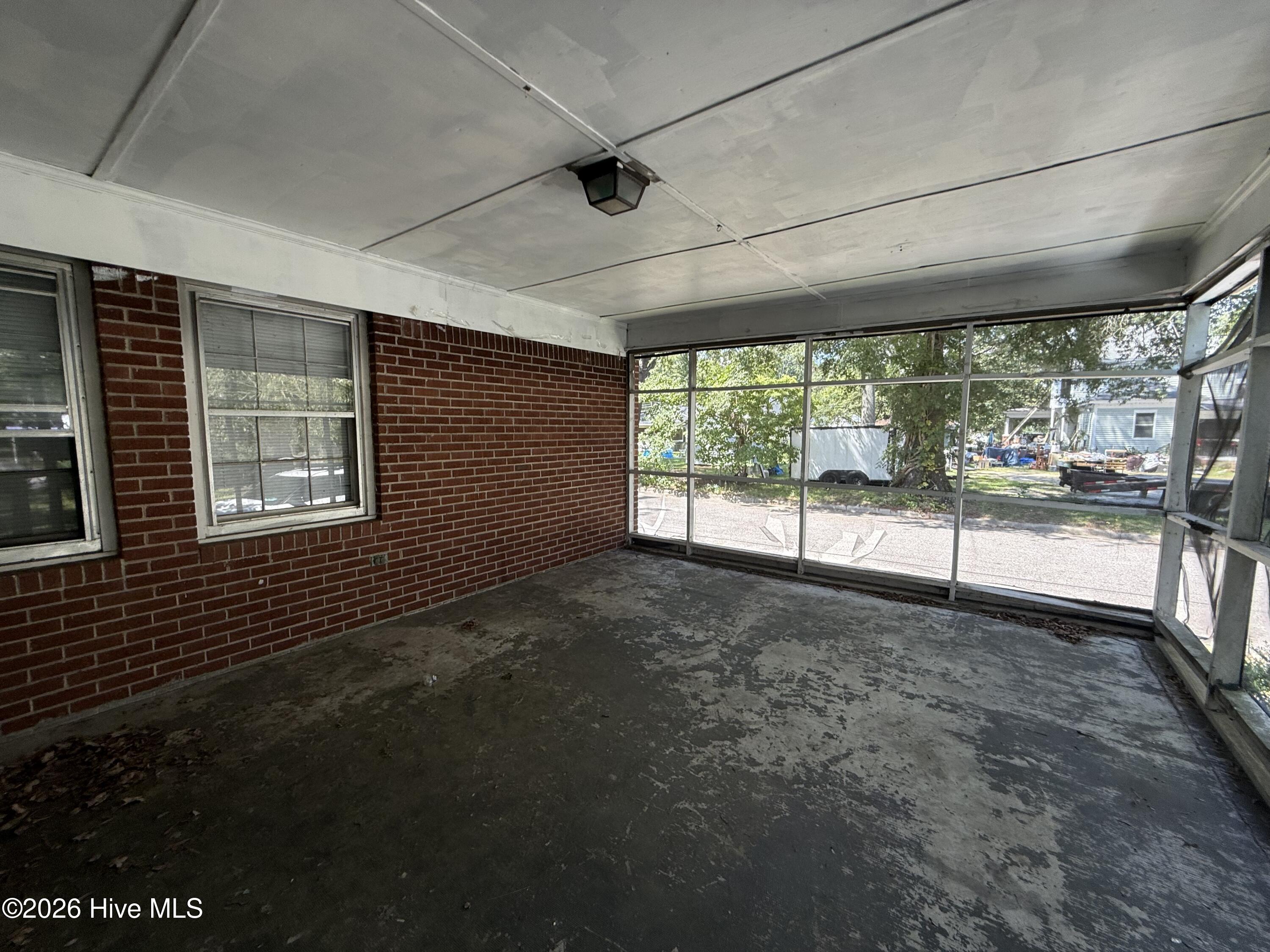 Photo 1 of Single family home for sale at 105 New St, Williamston, NC 27892 | MLS# 100608146 | Listing updated on 2026-10-05