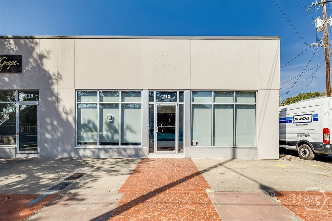 Neighboring Business - 213 E Broad