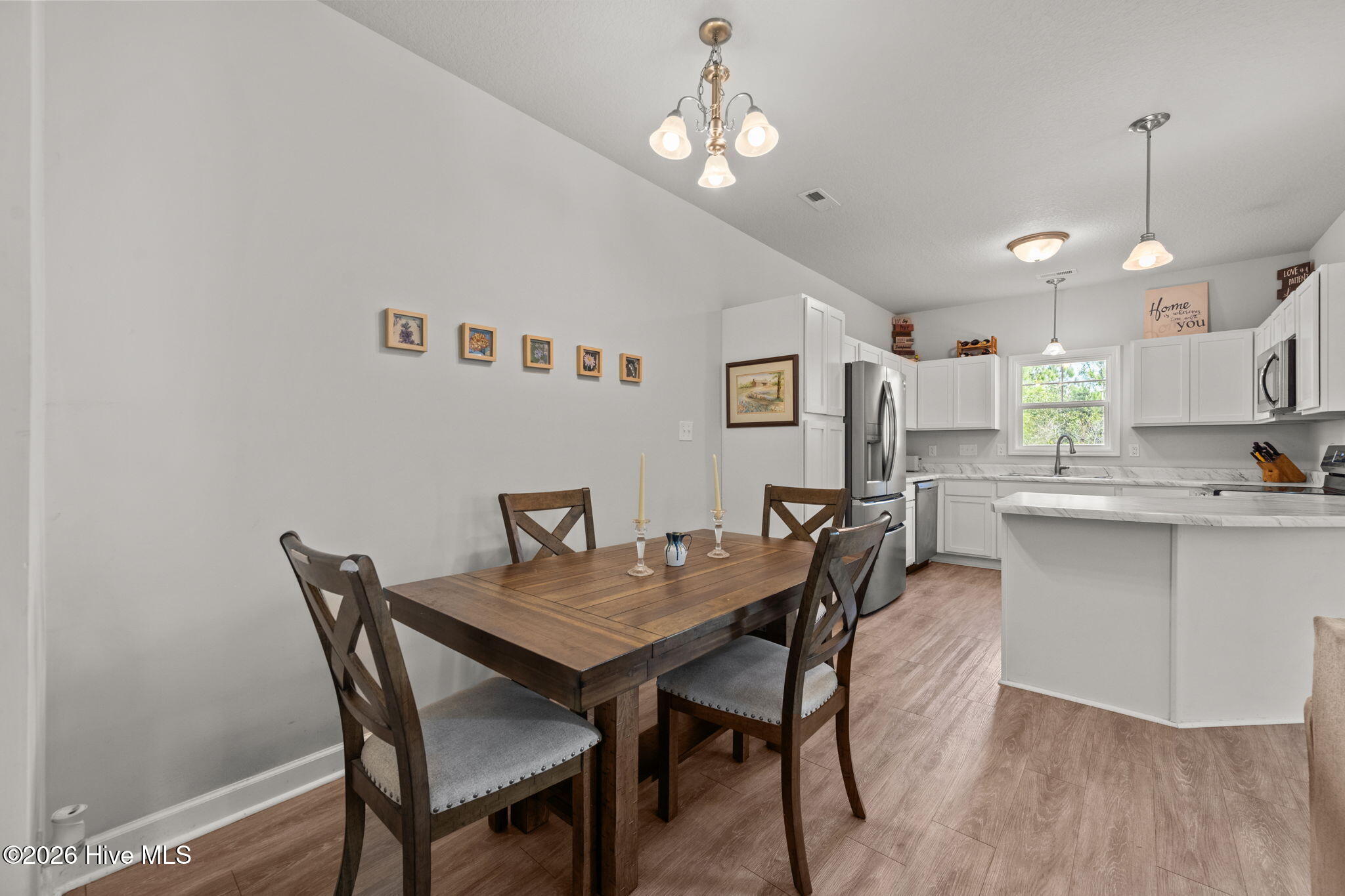 100559207 | Photo 12