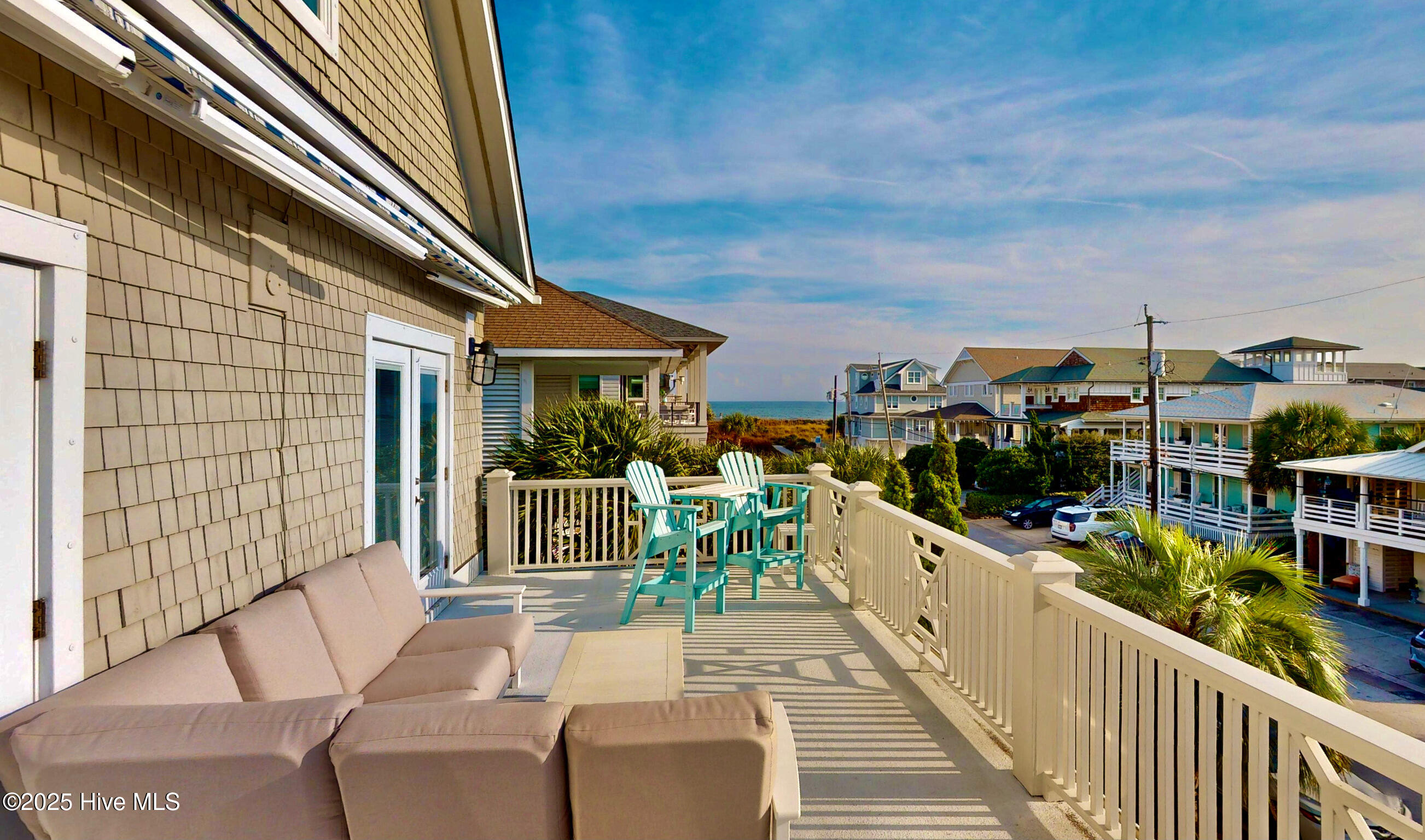 100543231 | Photo 67