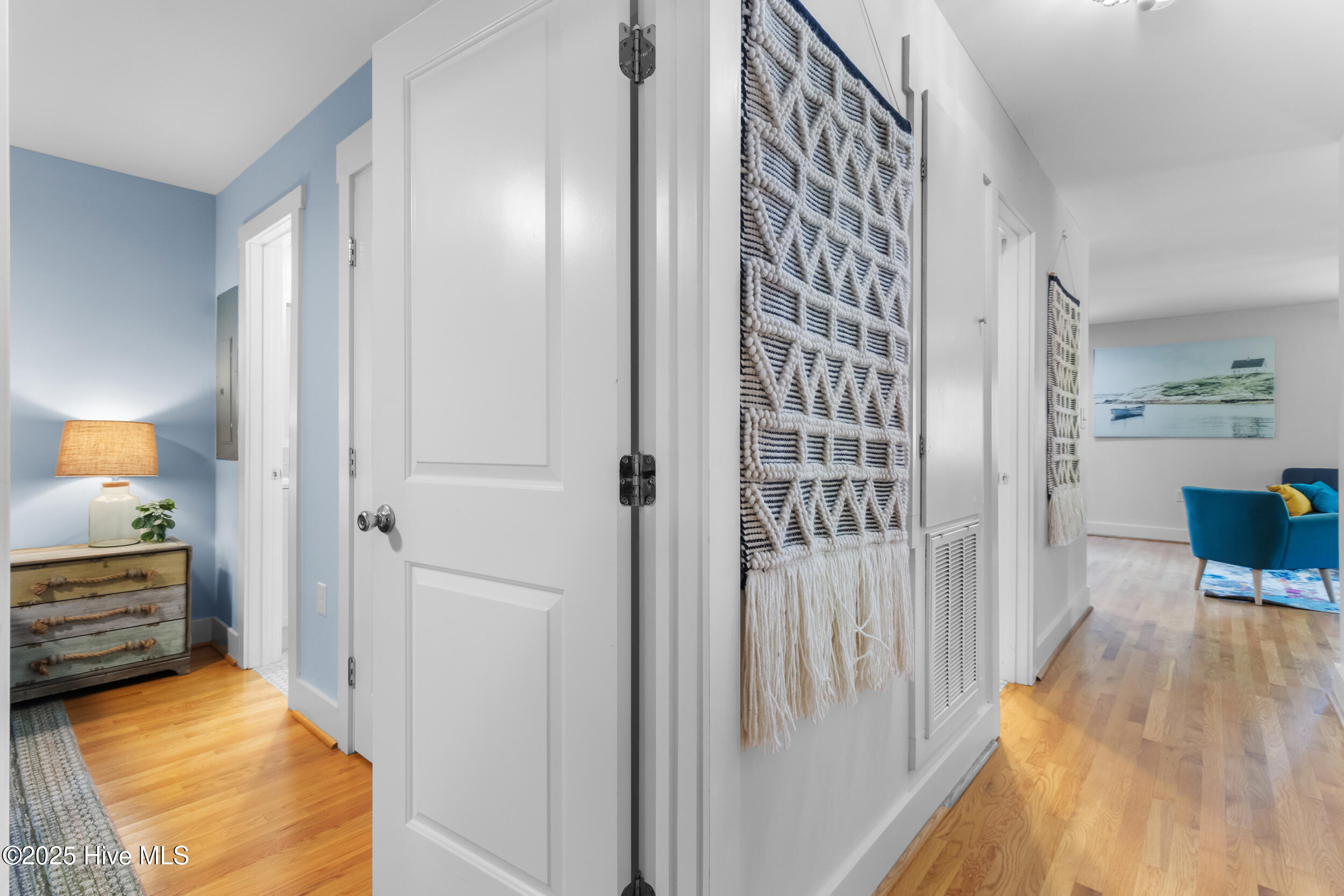 100557654 | Photo 26