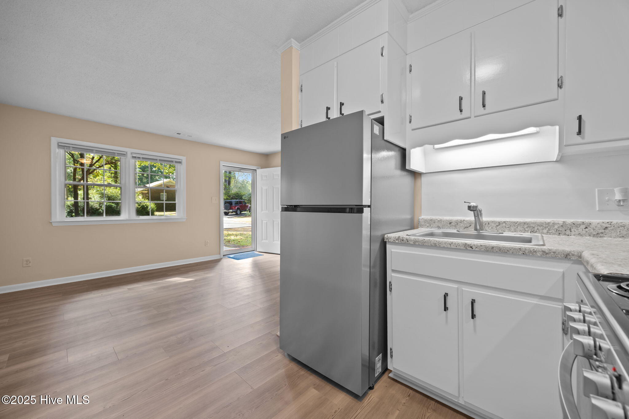 12-web-or-mls-1190 Gould Rd Unit2 24