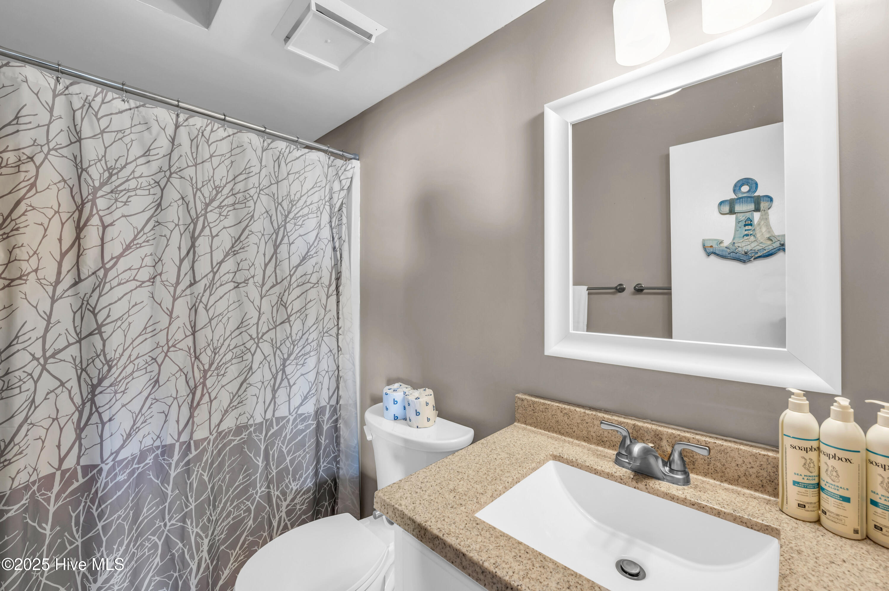 100498683 | Photo 20