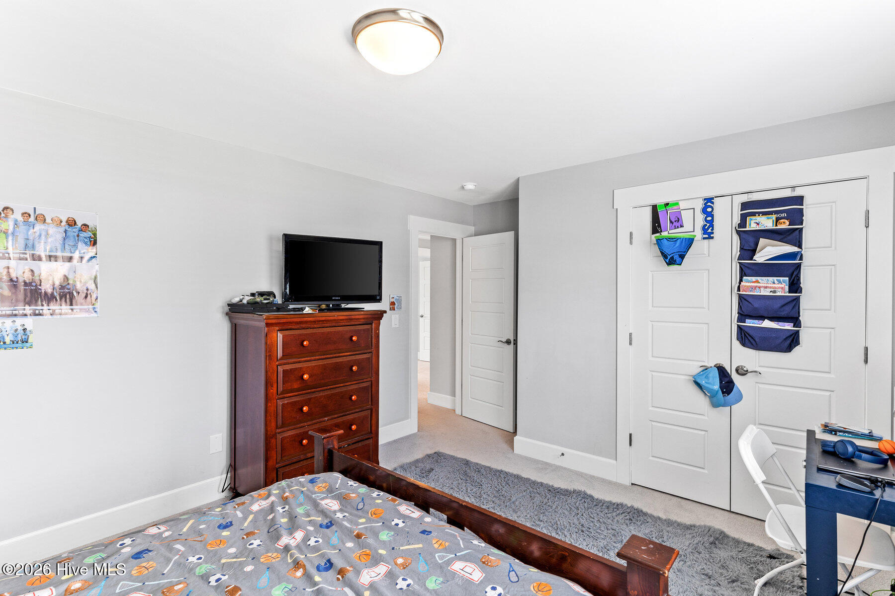 100548858 | Photo 27