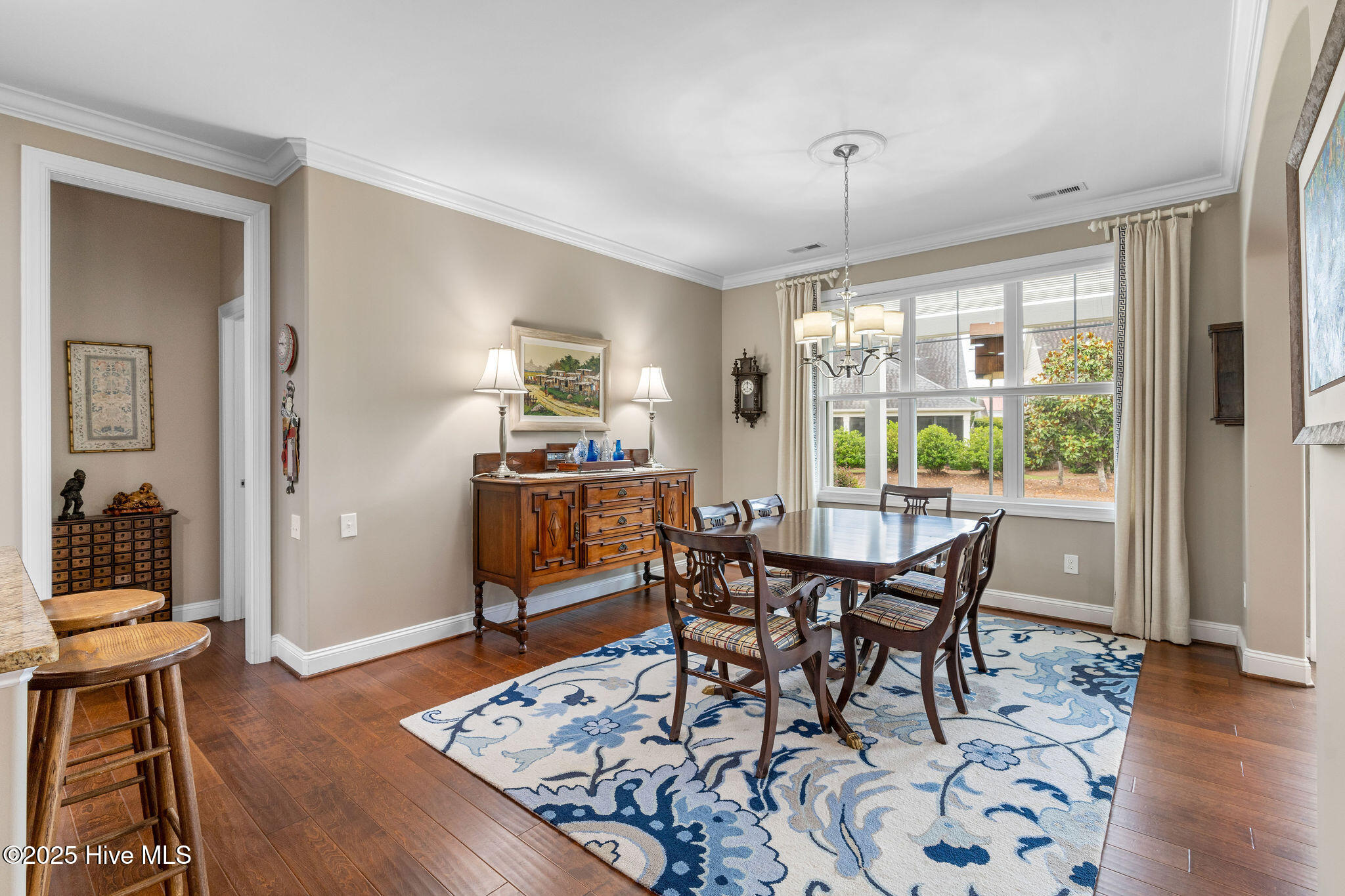 100518693 | Photo 17