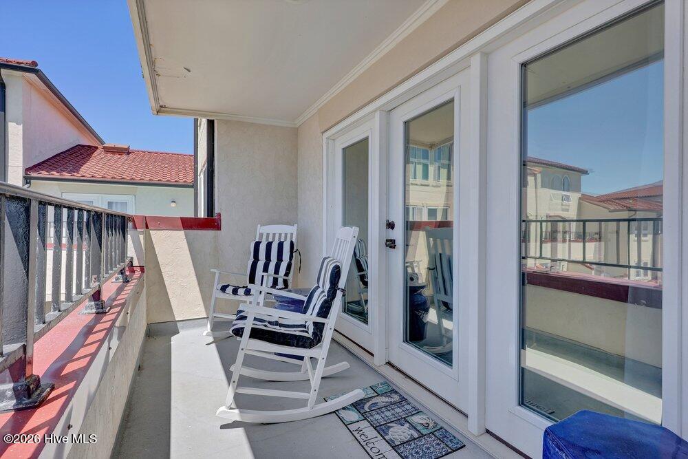 100569395 | Photo 15