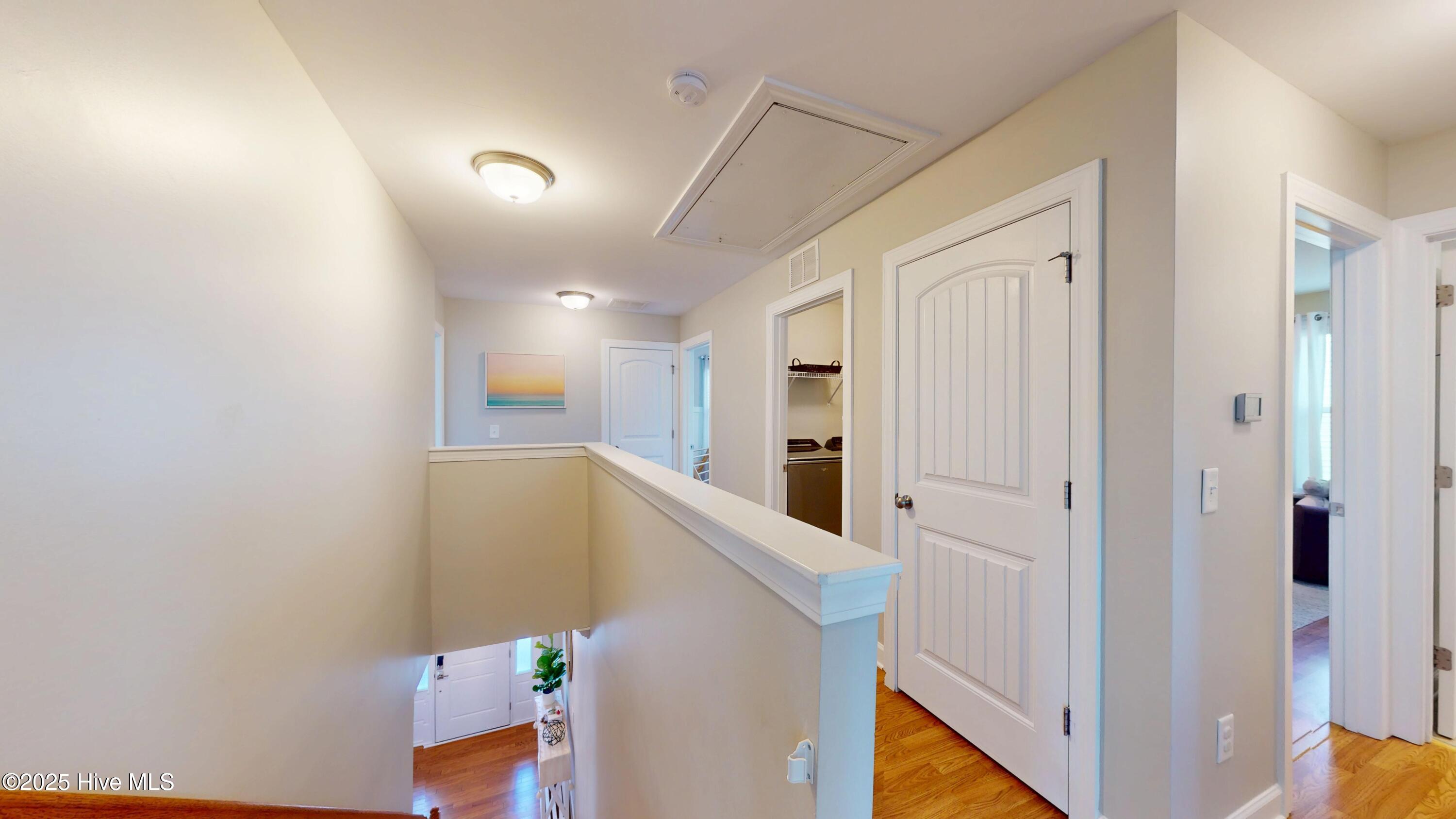 100526795 | Photo 34