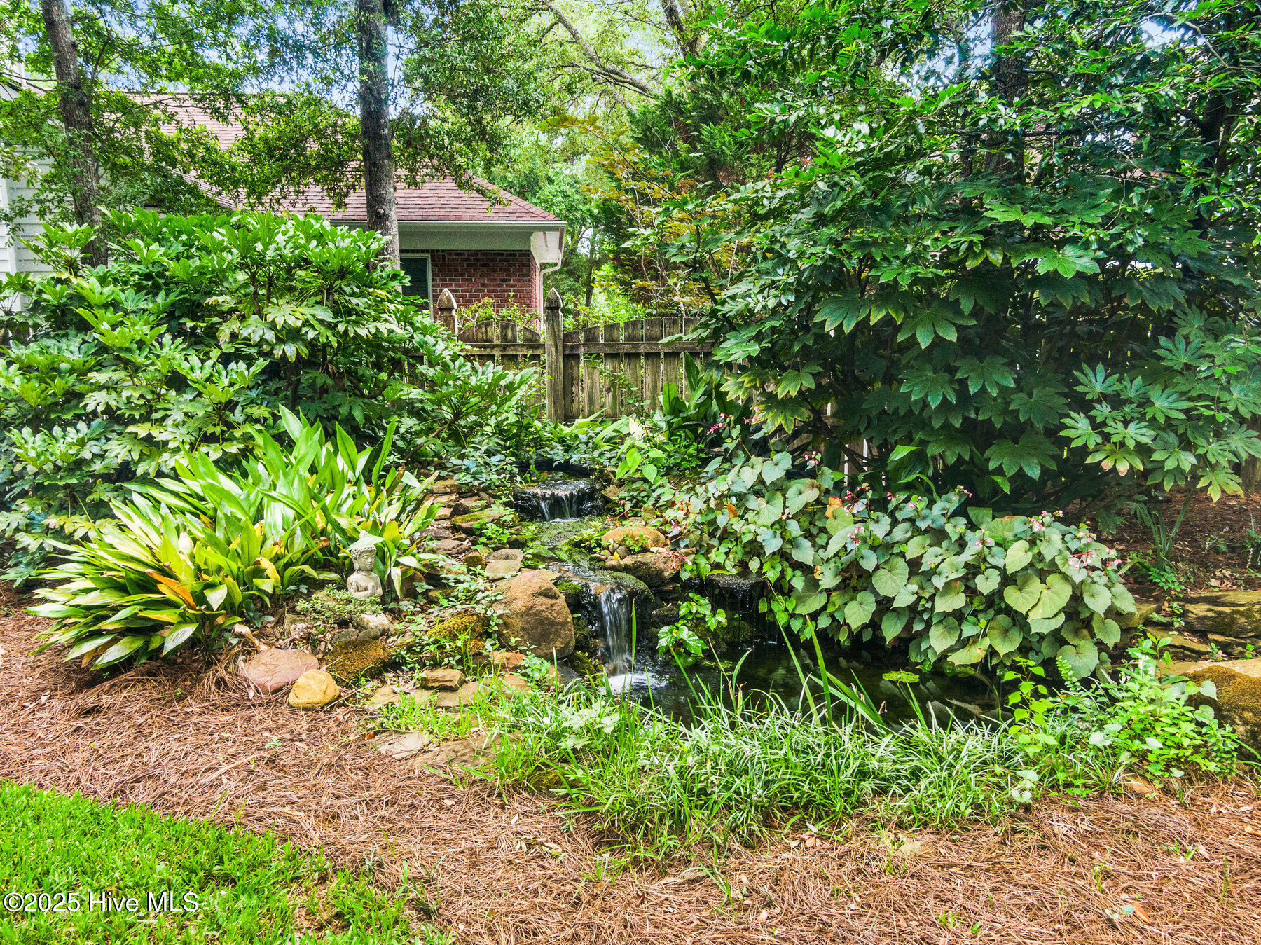 100489617 | Photo 45