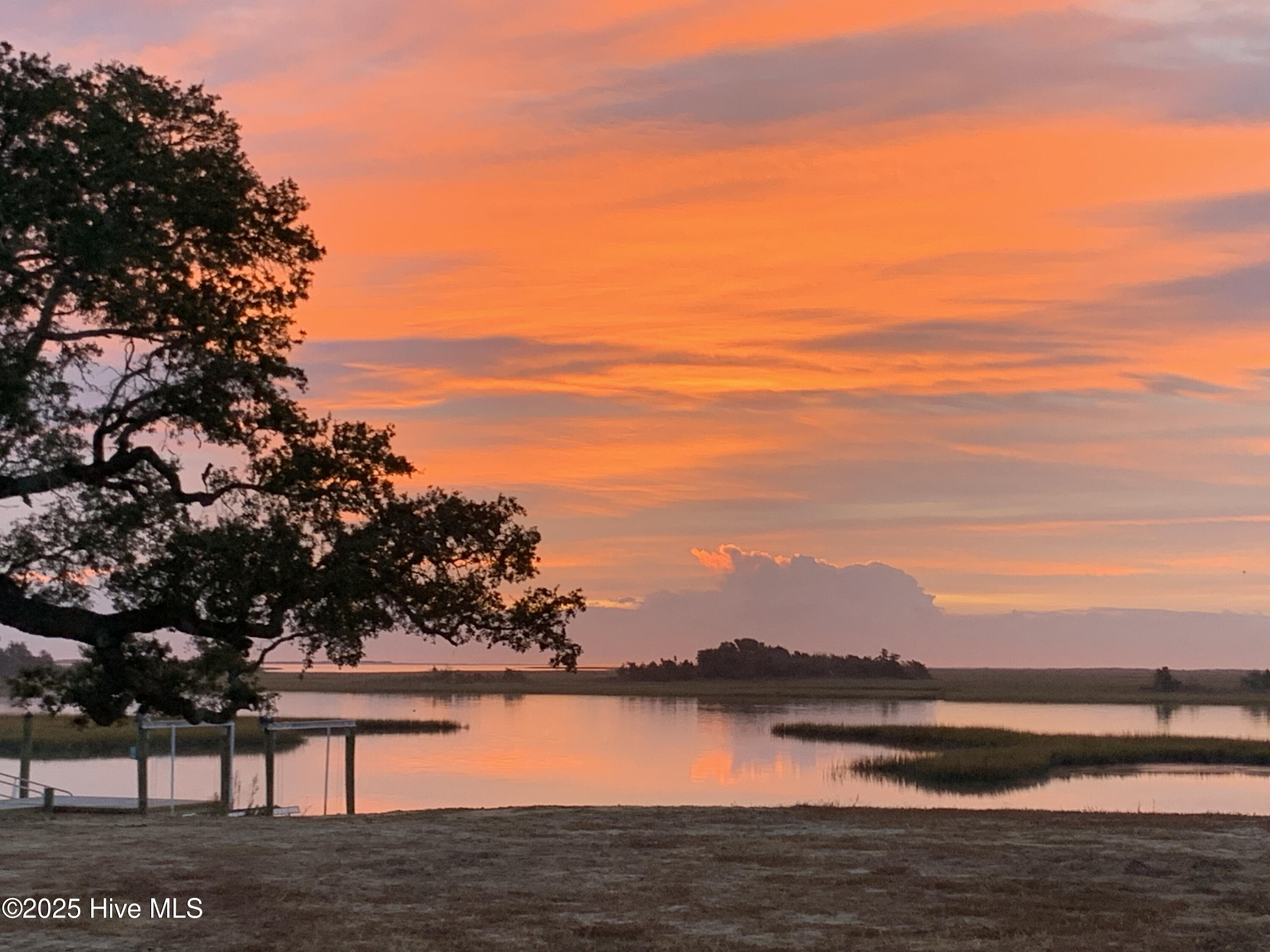 100545282 | Photo 65