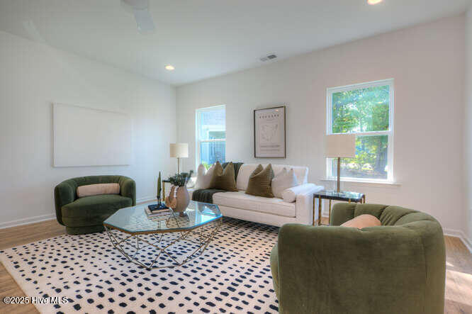 DSC 2284 5 6 Enhancer-007-001-666x444