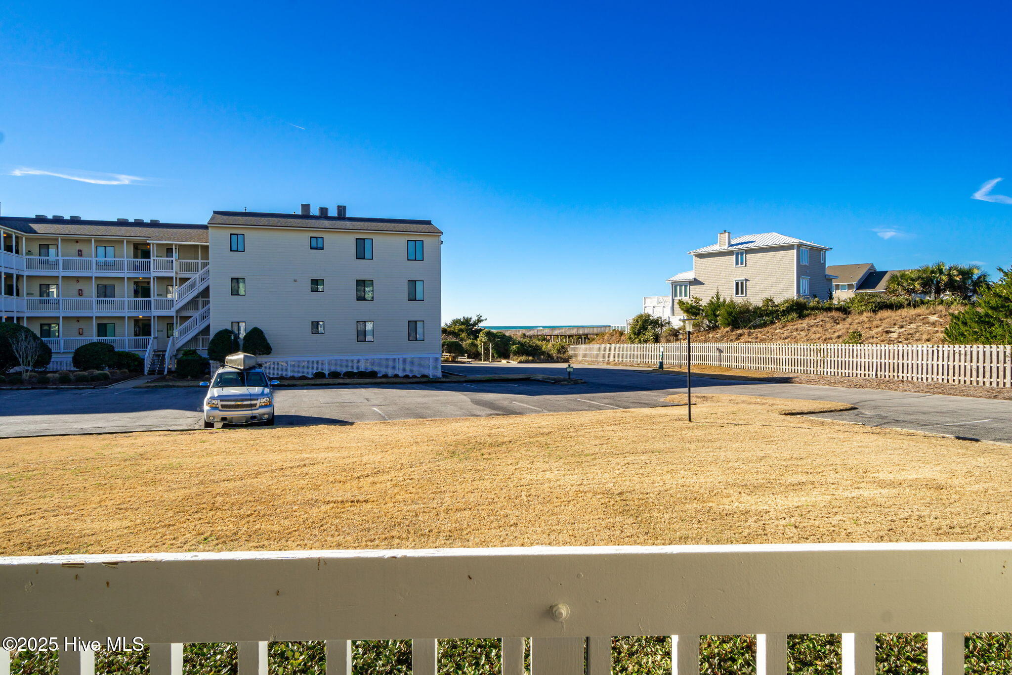 100490191 | Photo 29