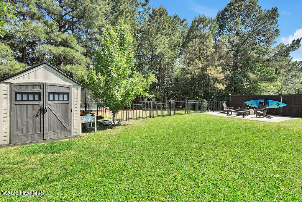 100565738 | Photo 40