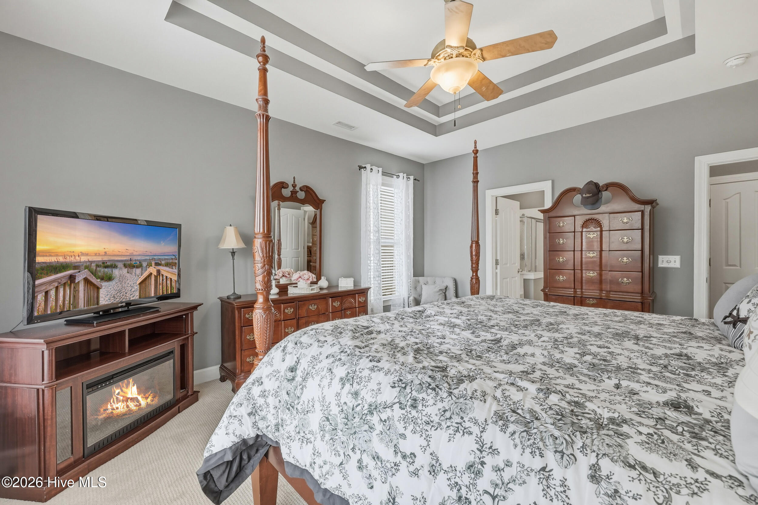 100555932 | Photo 22