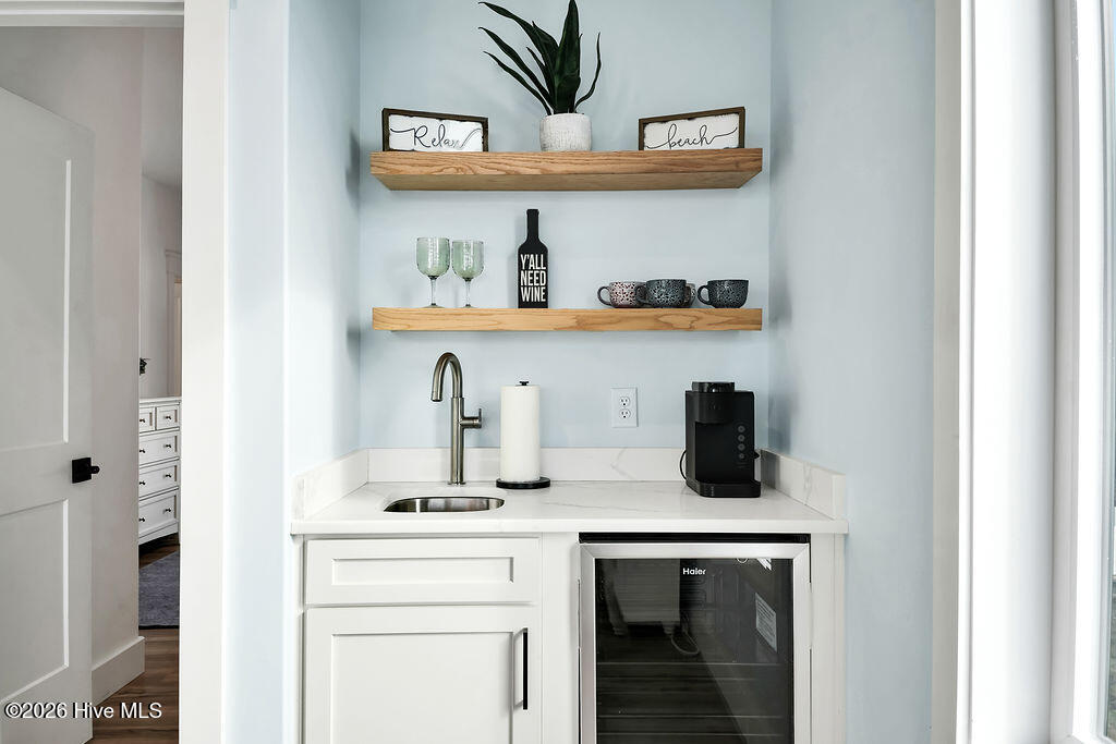 100560016 | Photo 12