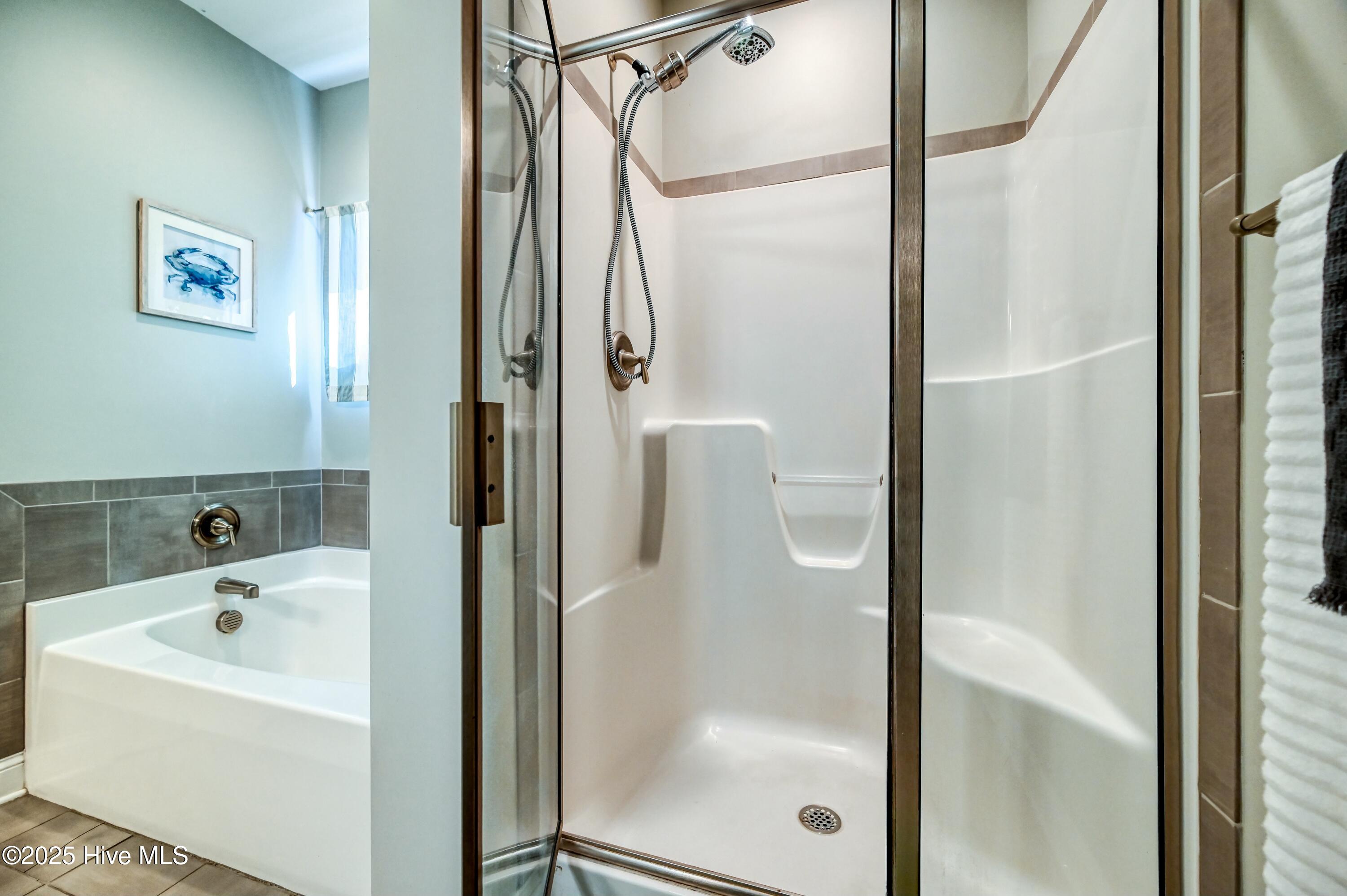 100561132 | Photo 27