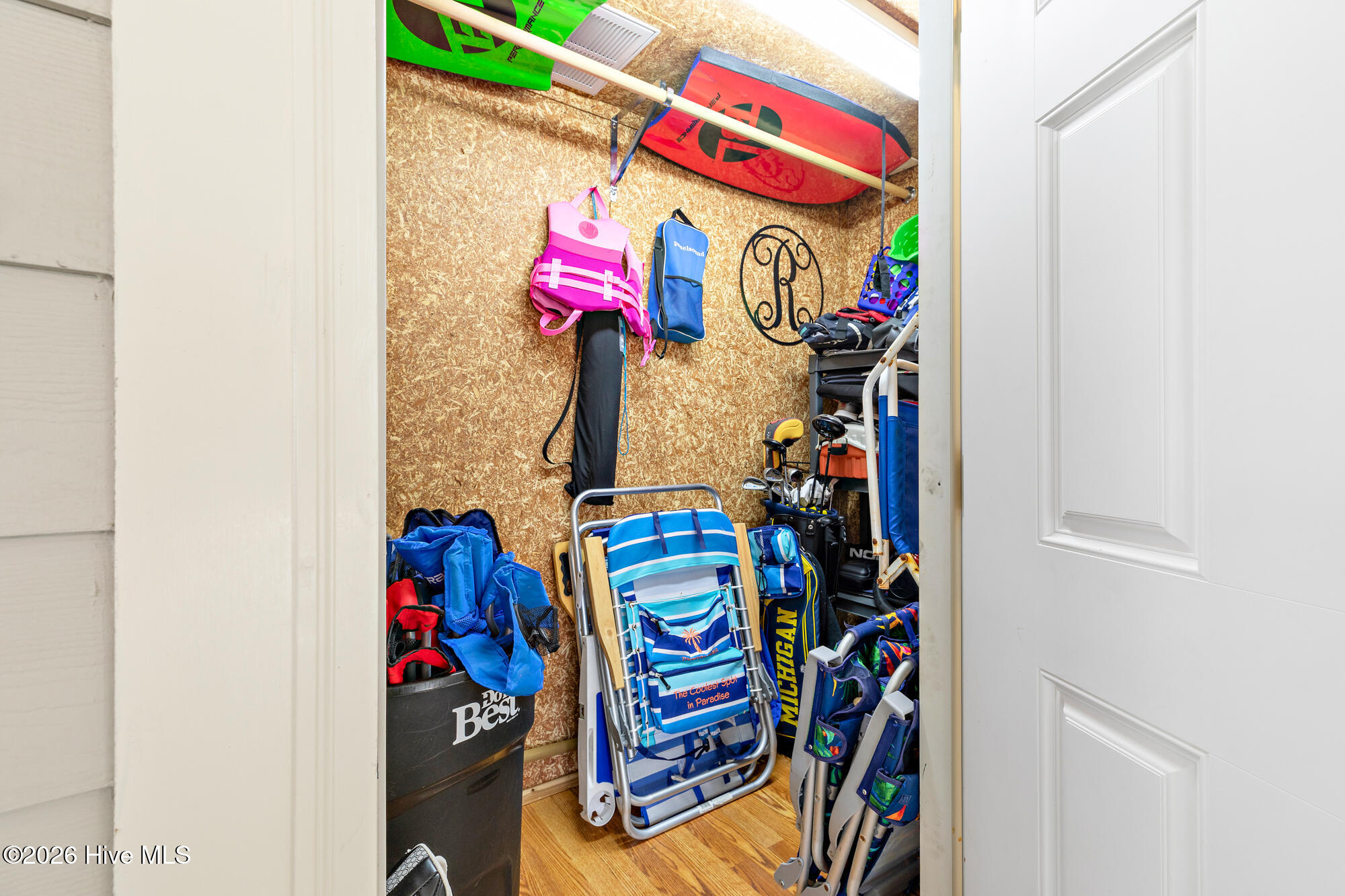 100554367 | Photo 66