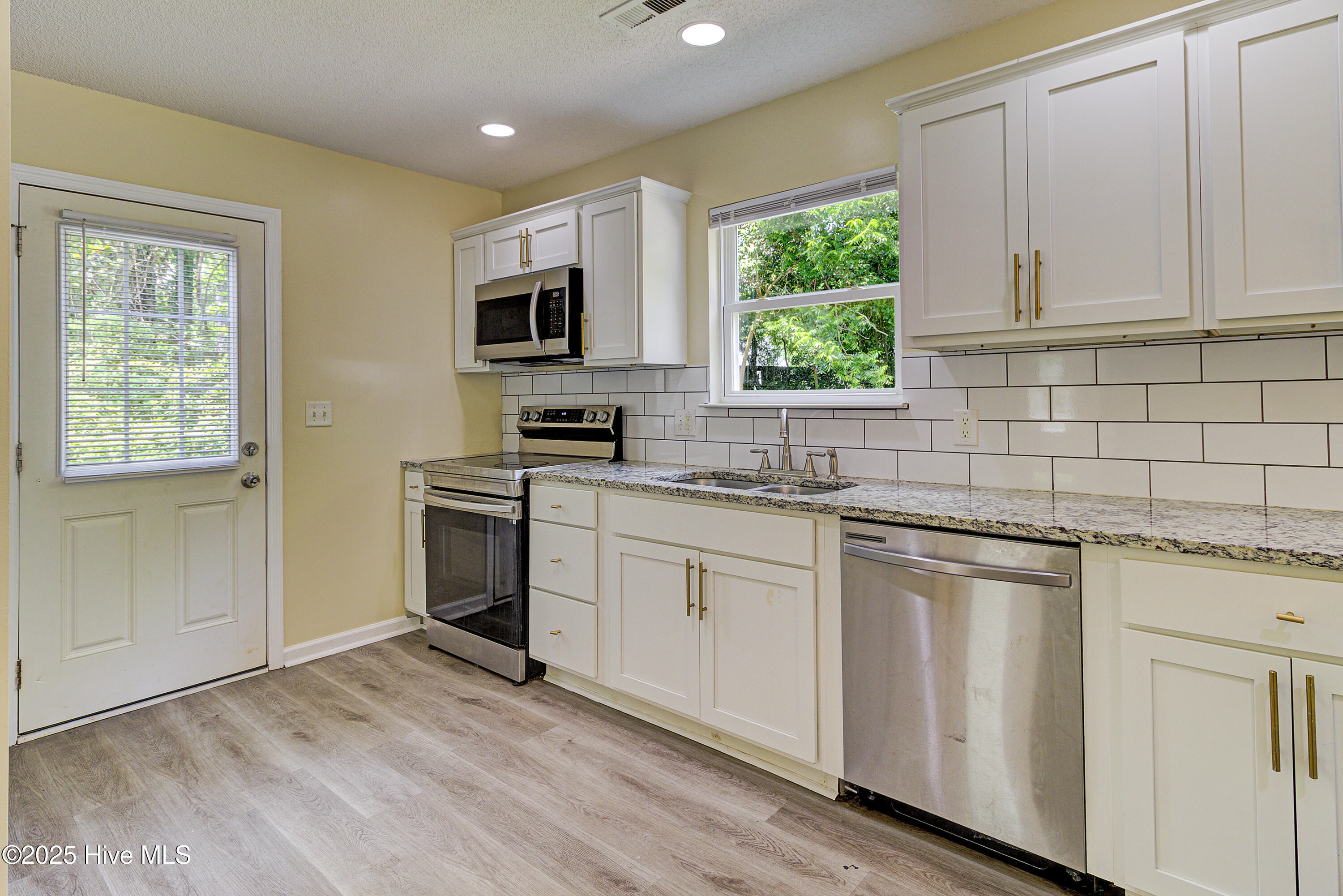 3538 Wilshire Boulevard, Wilmington, NC 28403 – photo 9: IMG_3181_2_3