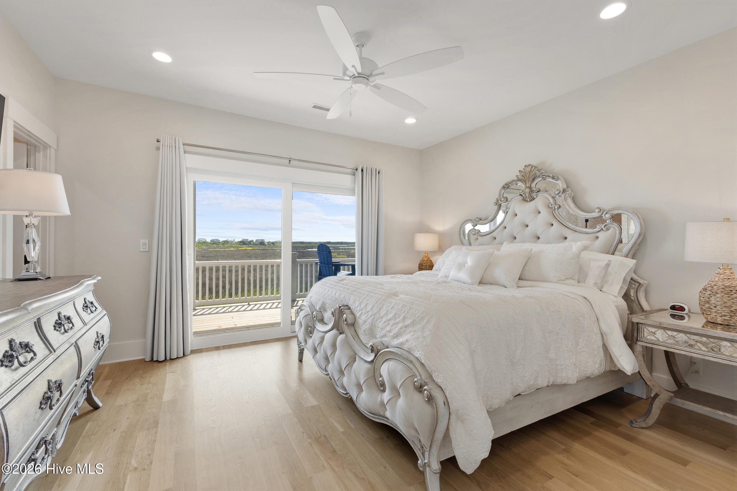 221 Porto Vista Drive,North Topsail Beach