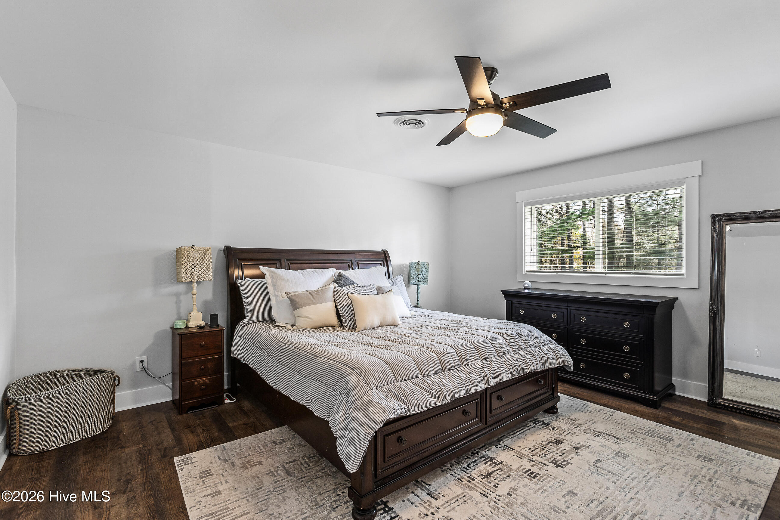 100559929 | Photo 17