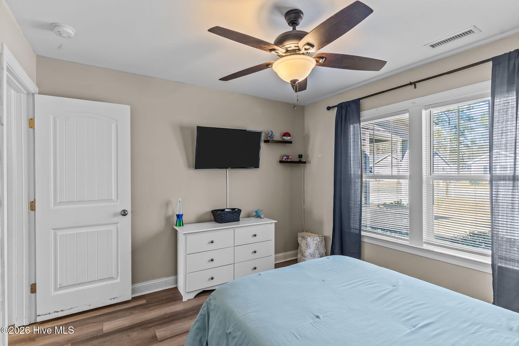 100550911 | Photo 28