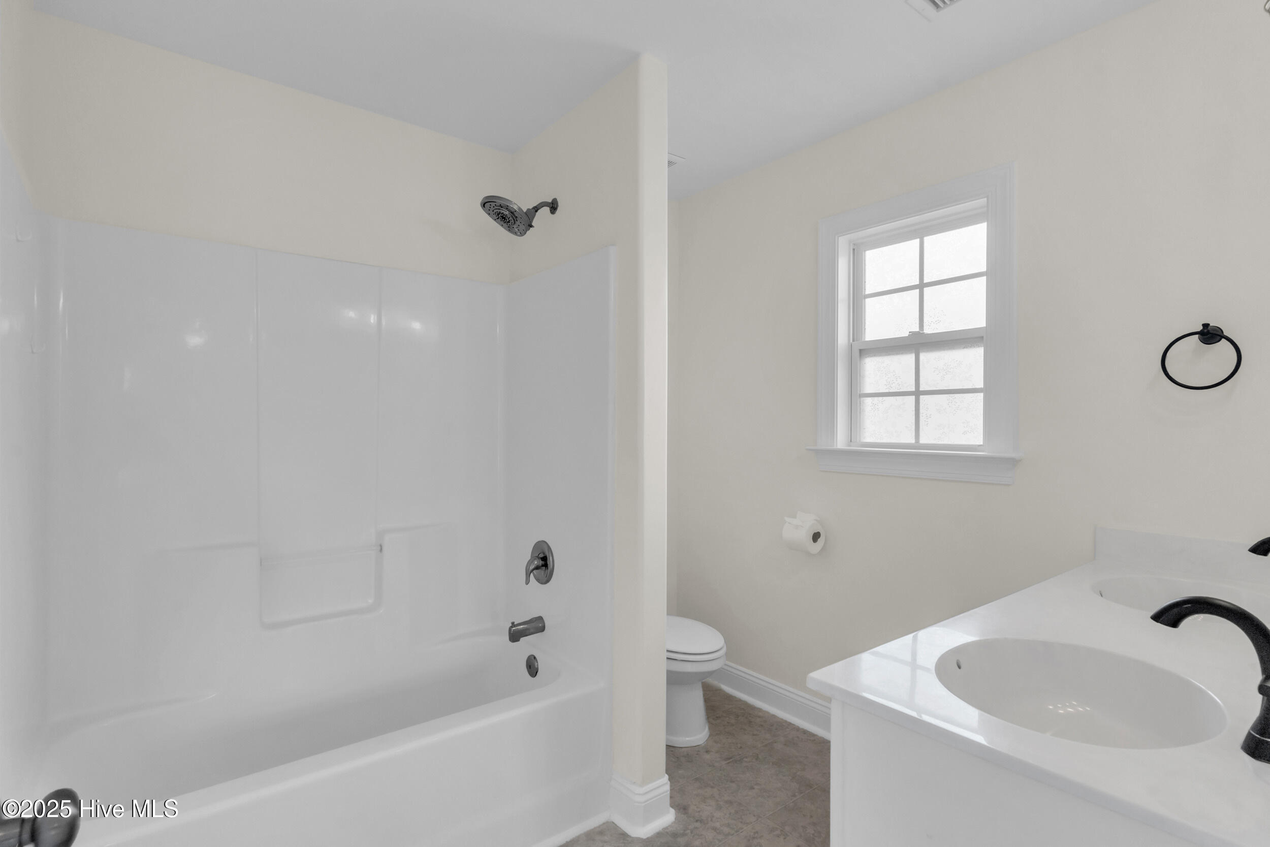 100546331 | Photo 19