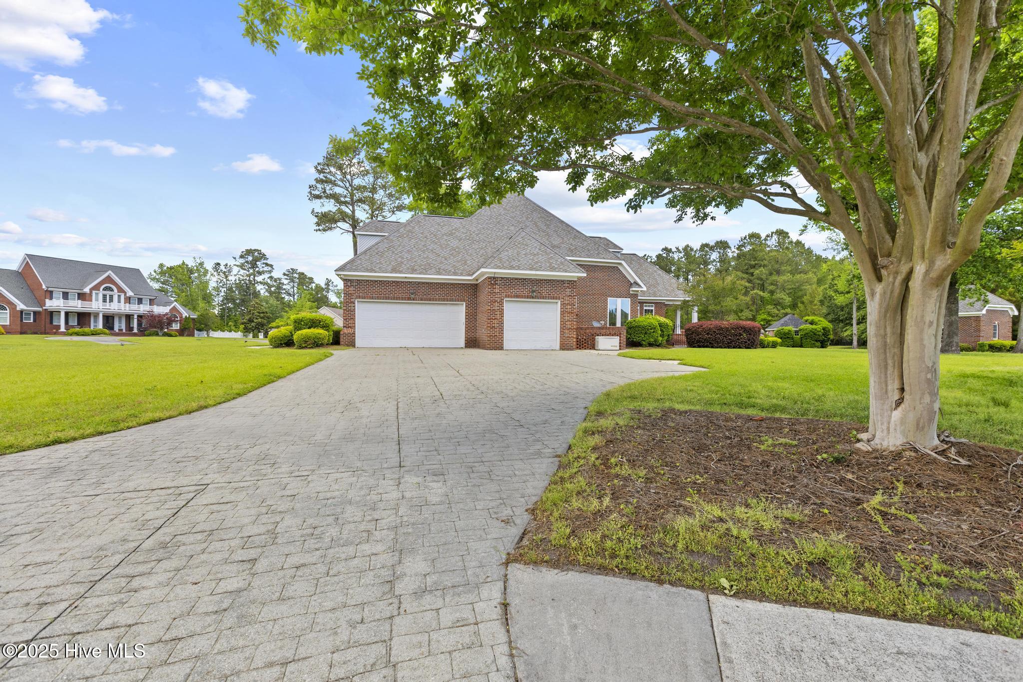 100508292 | Photo 58