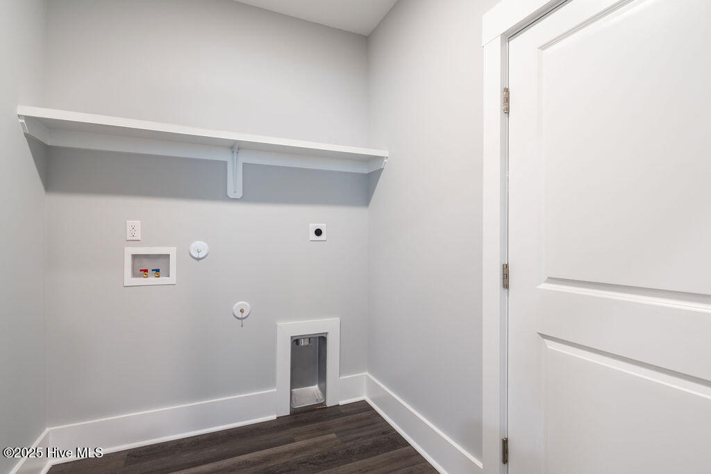 100560439 | Photo 20