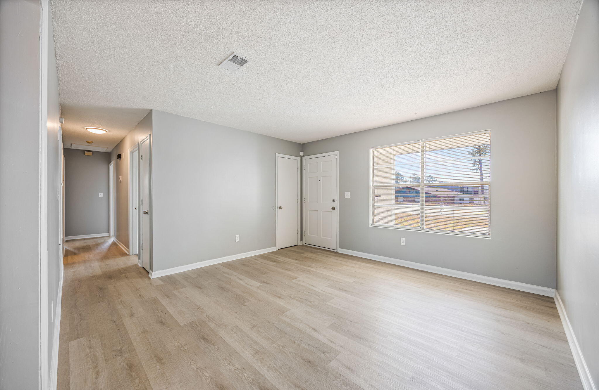 9-web-or-mls-2965 Meadowbrook Drive-26