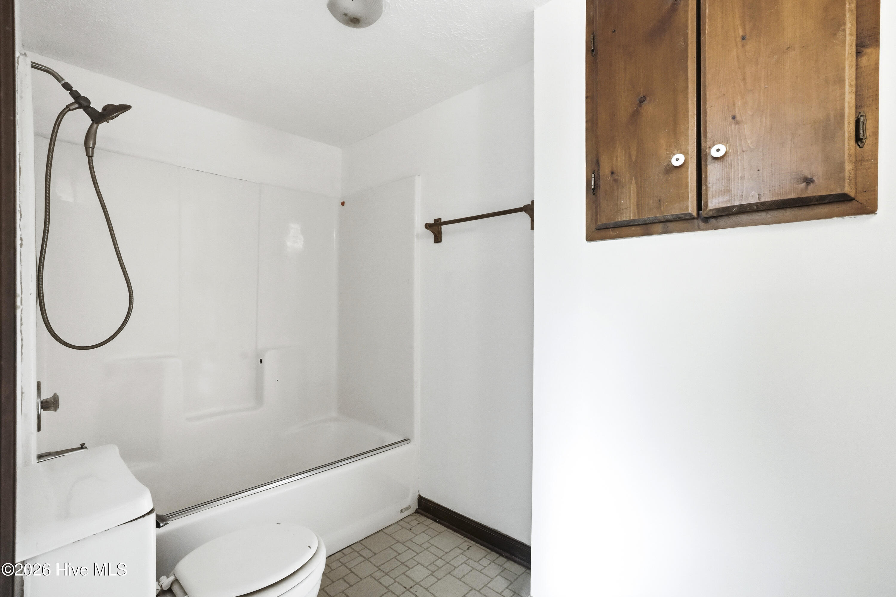 100568902 | Photo 27