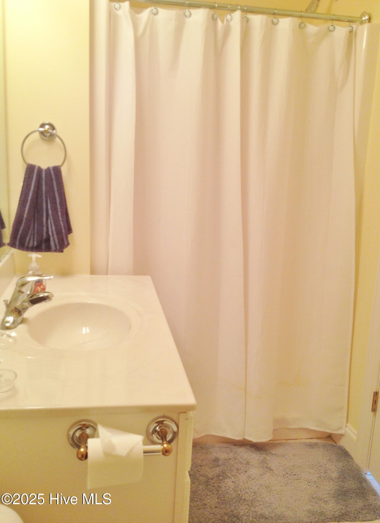 100546943 | Photo 18