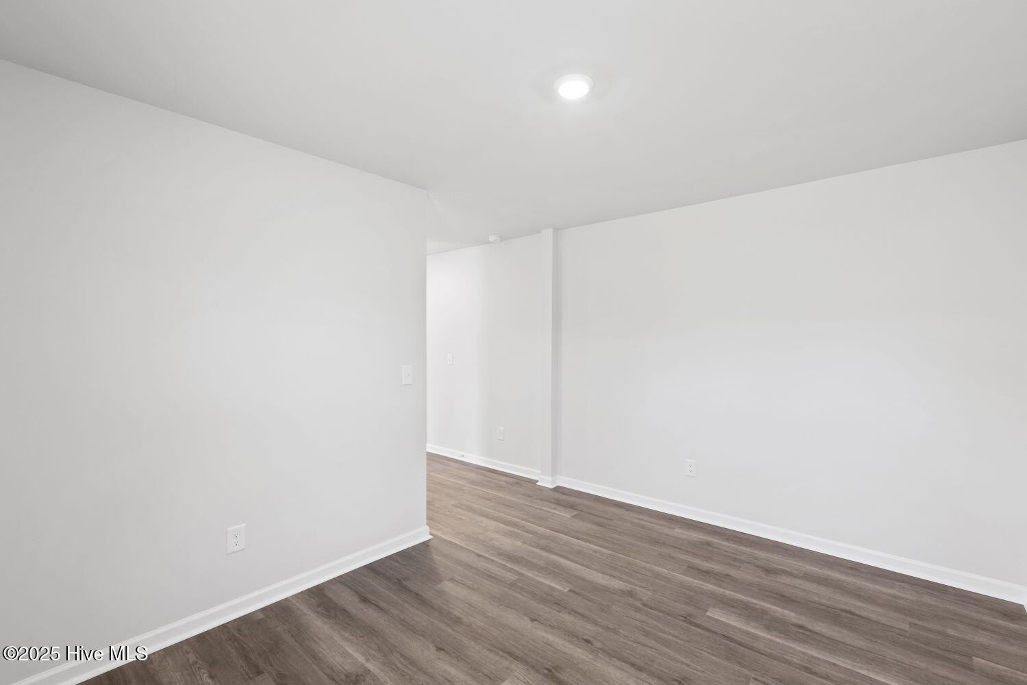 100532613 | Photo 28