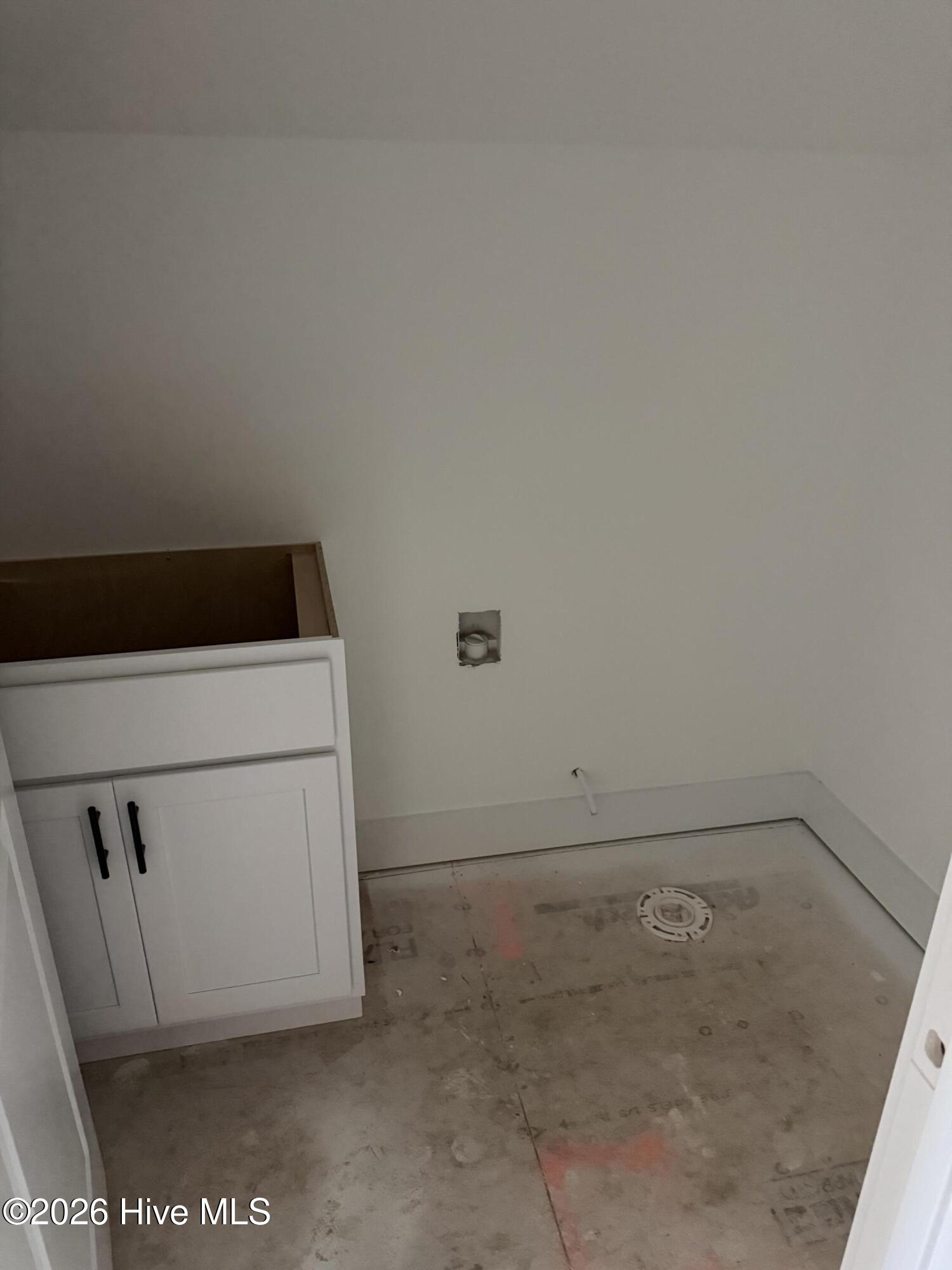 100564210 | Photo 23