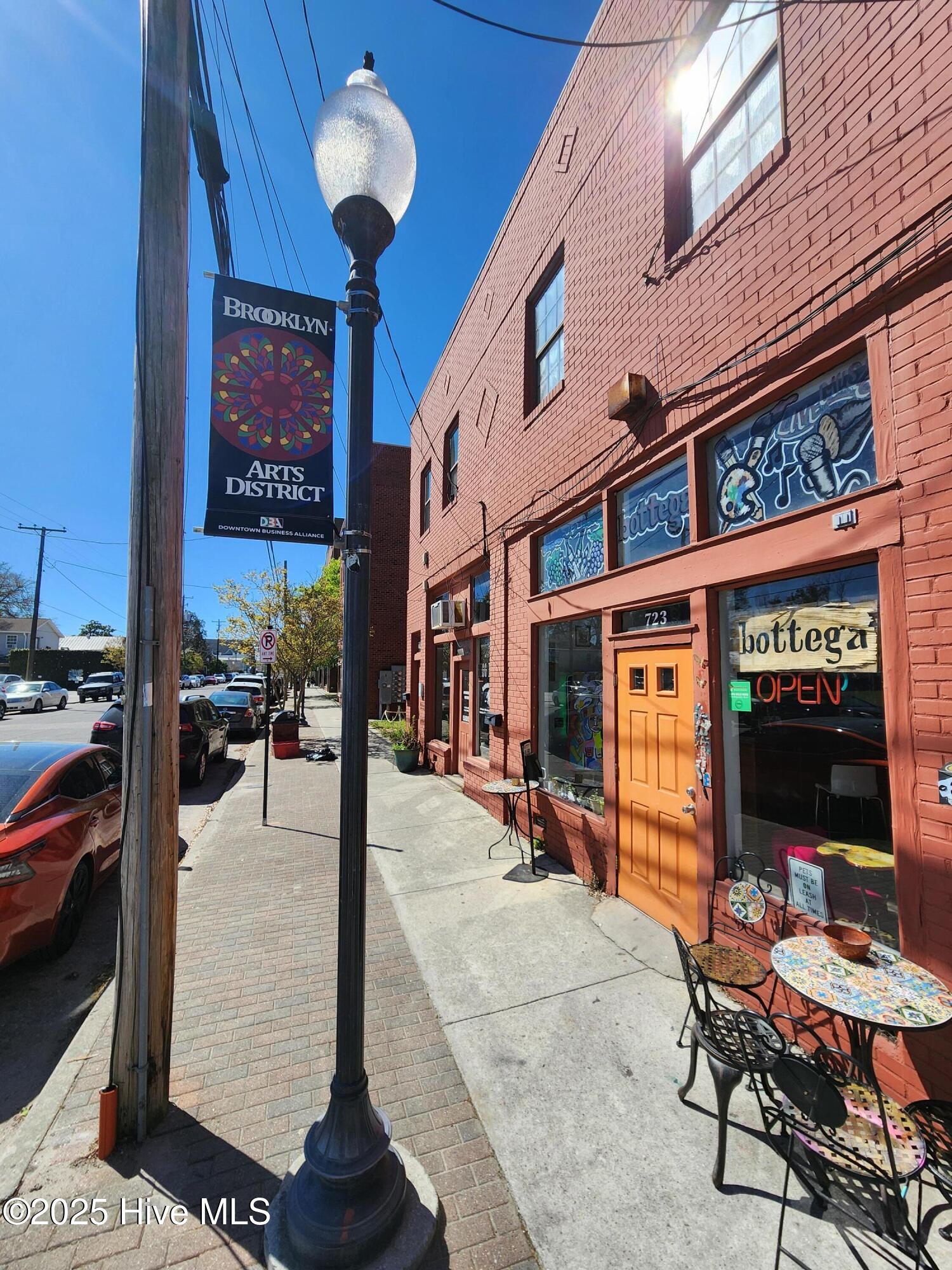 100543884 | Photo 37