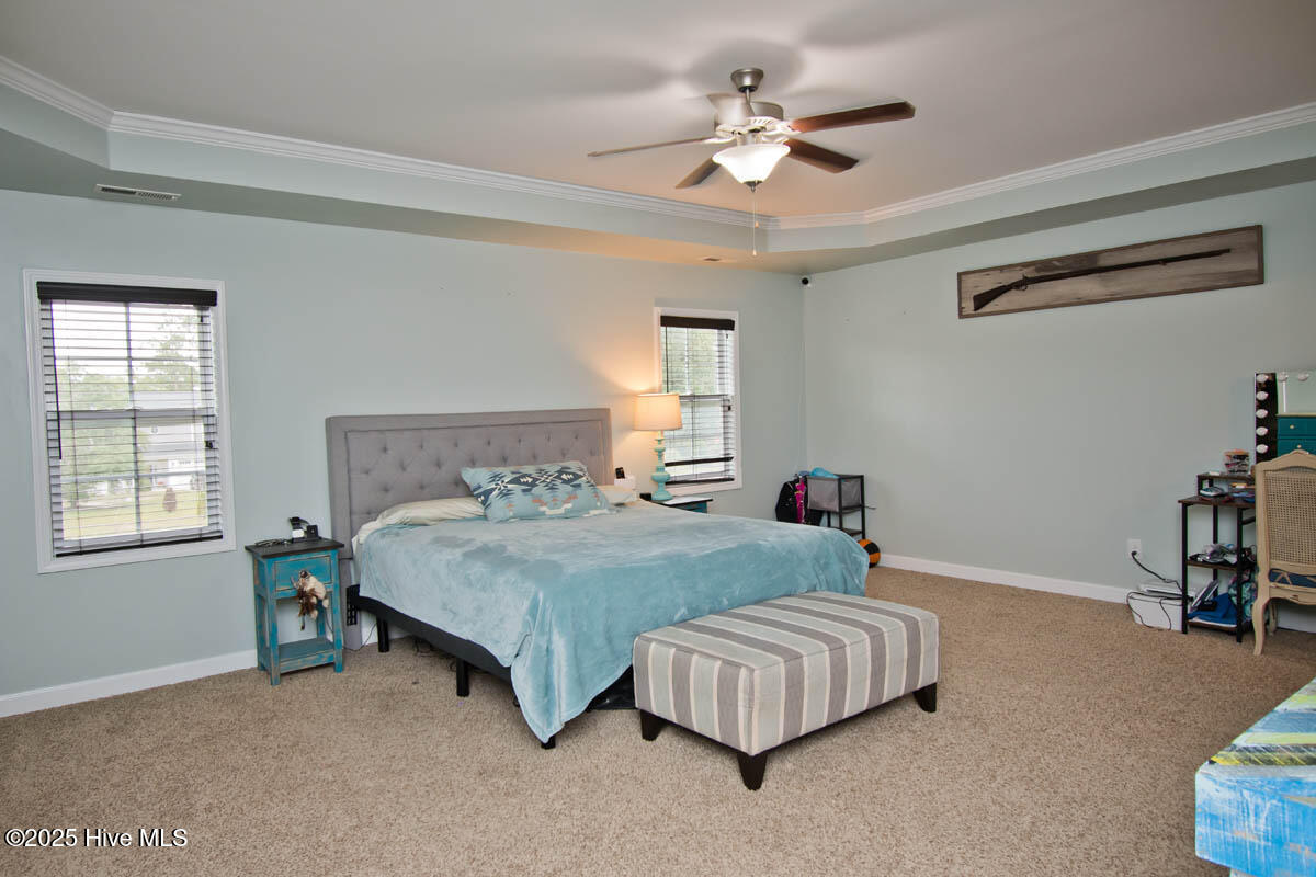 100534279 | Photo 26