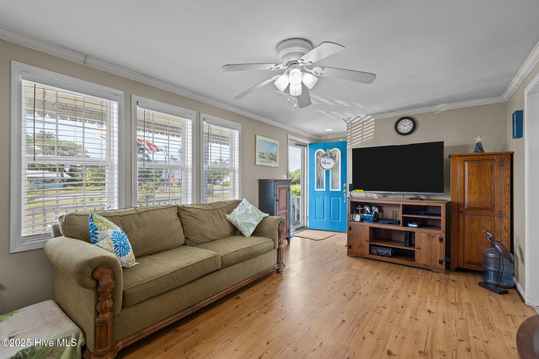 139 Diamond City Drive, Harkers Island, NC, 28531