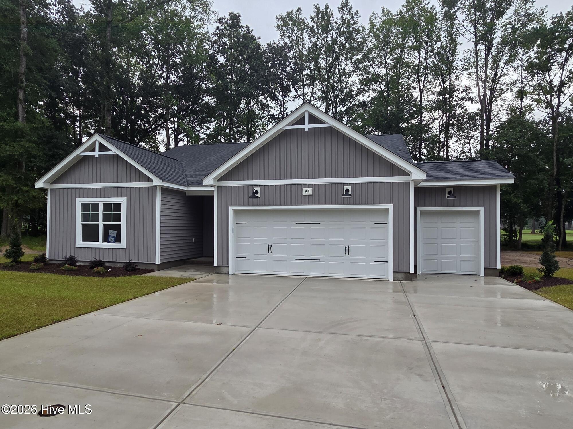 Exterior photo of 914 Rialto Lane, Ayden, NC 28513. MLS: 100561523