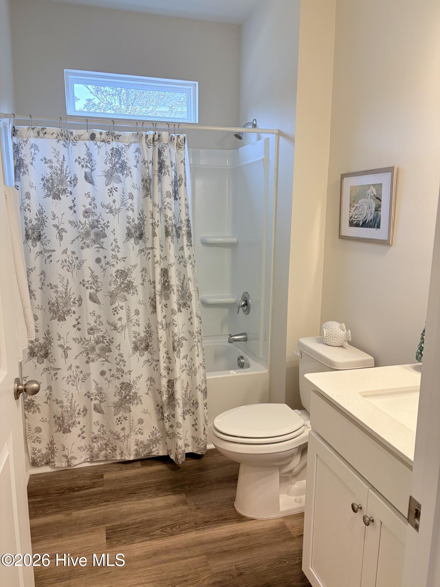 100555775 | Photo 22