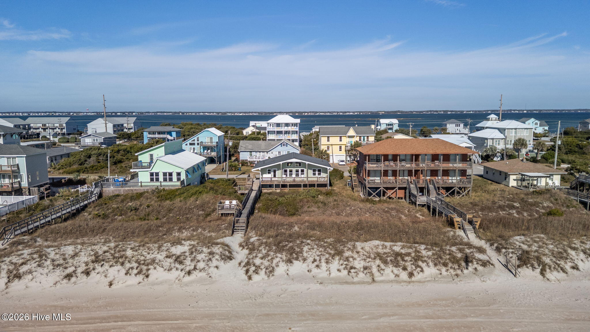 100552483 | Photo 46