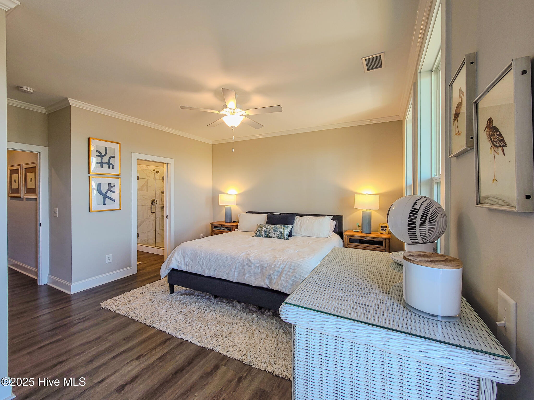 100540688 | Photo 14