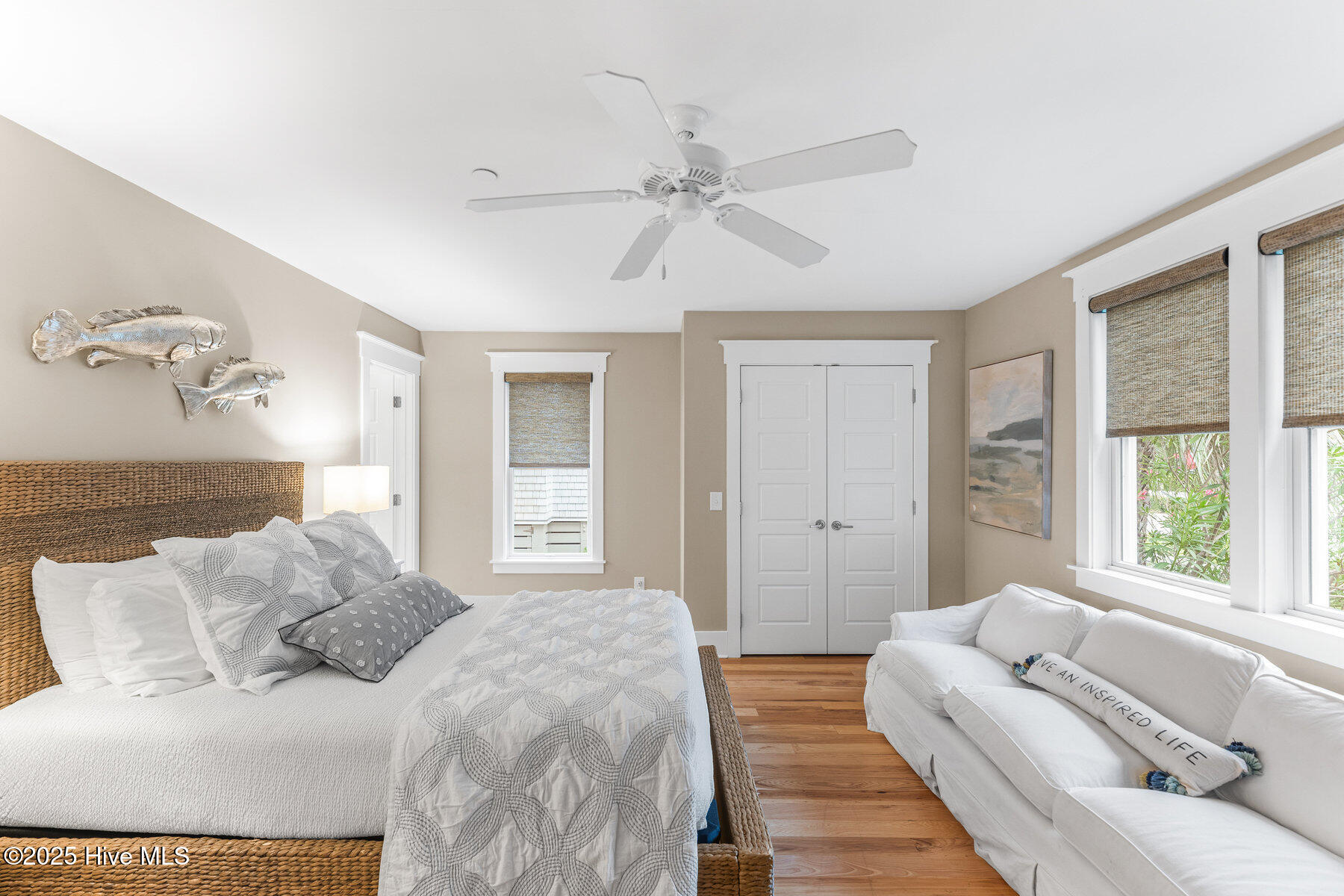 100521307 | Photo 24