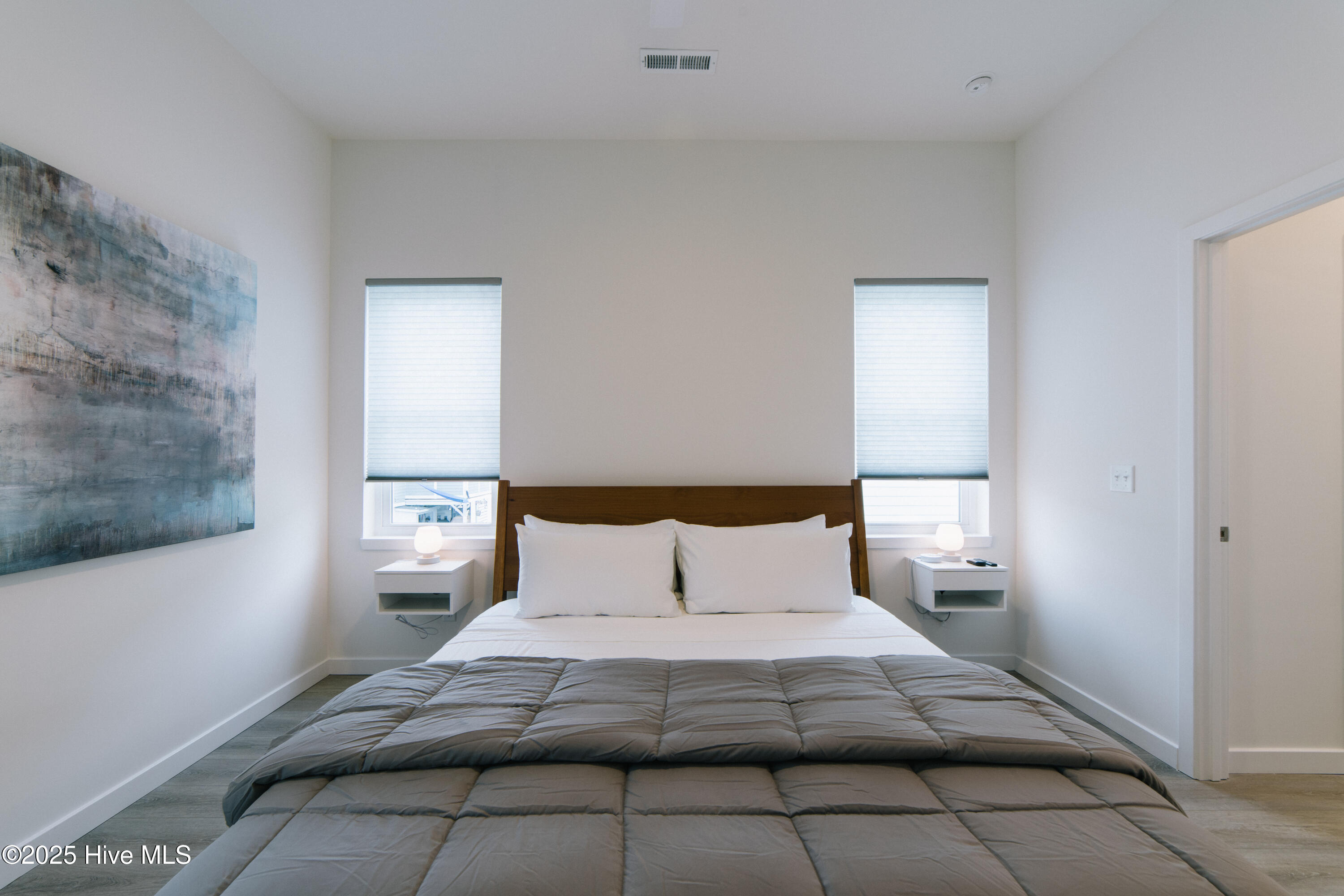 100541058 | Photo 29