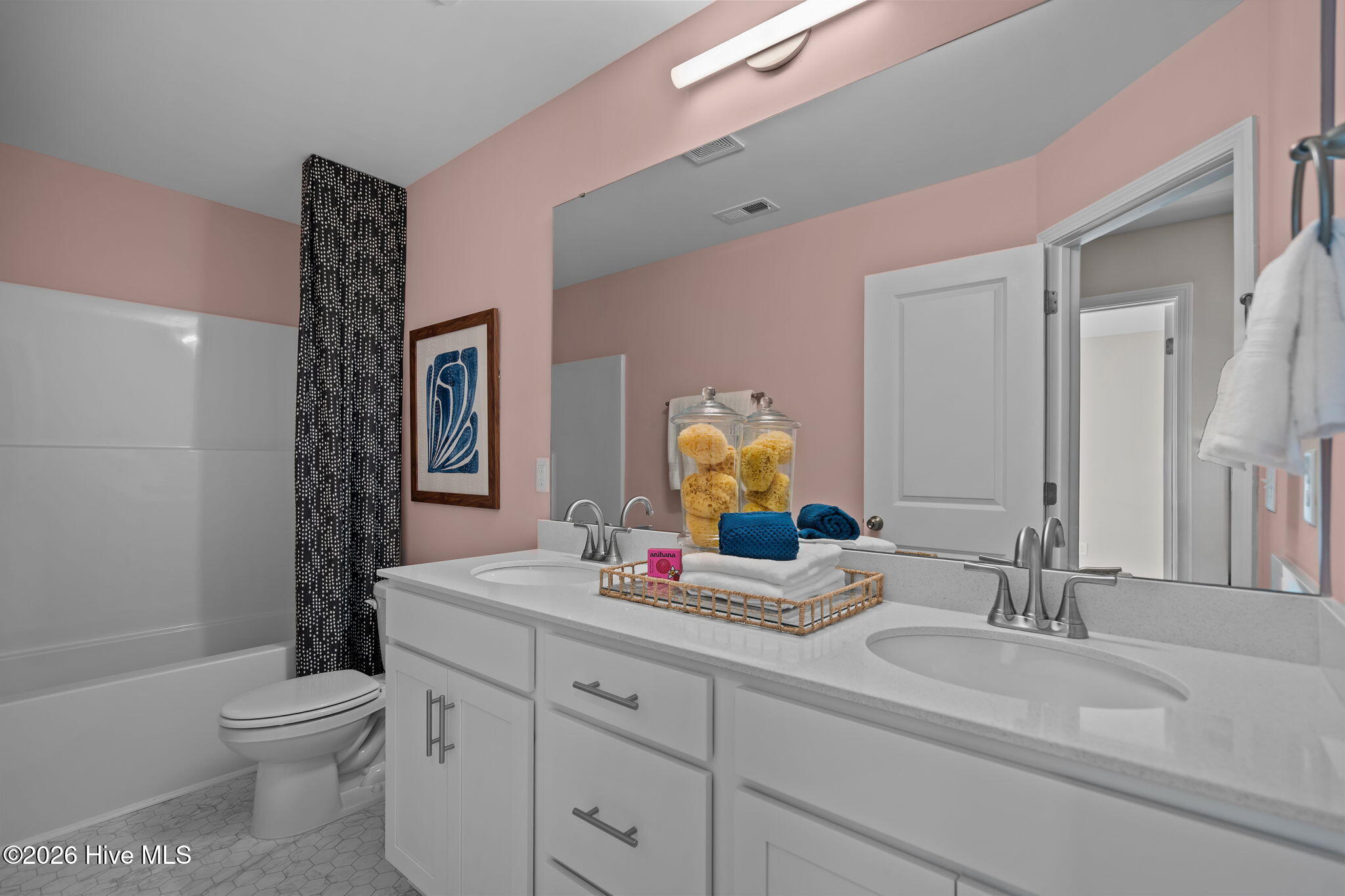 100522171 | Photo 31