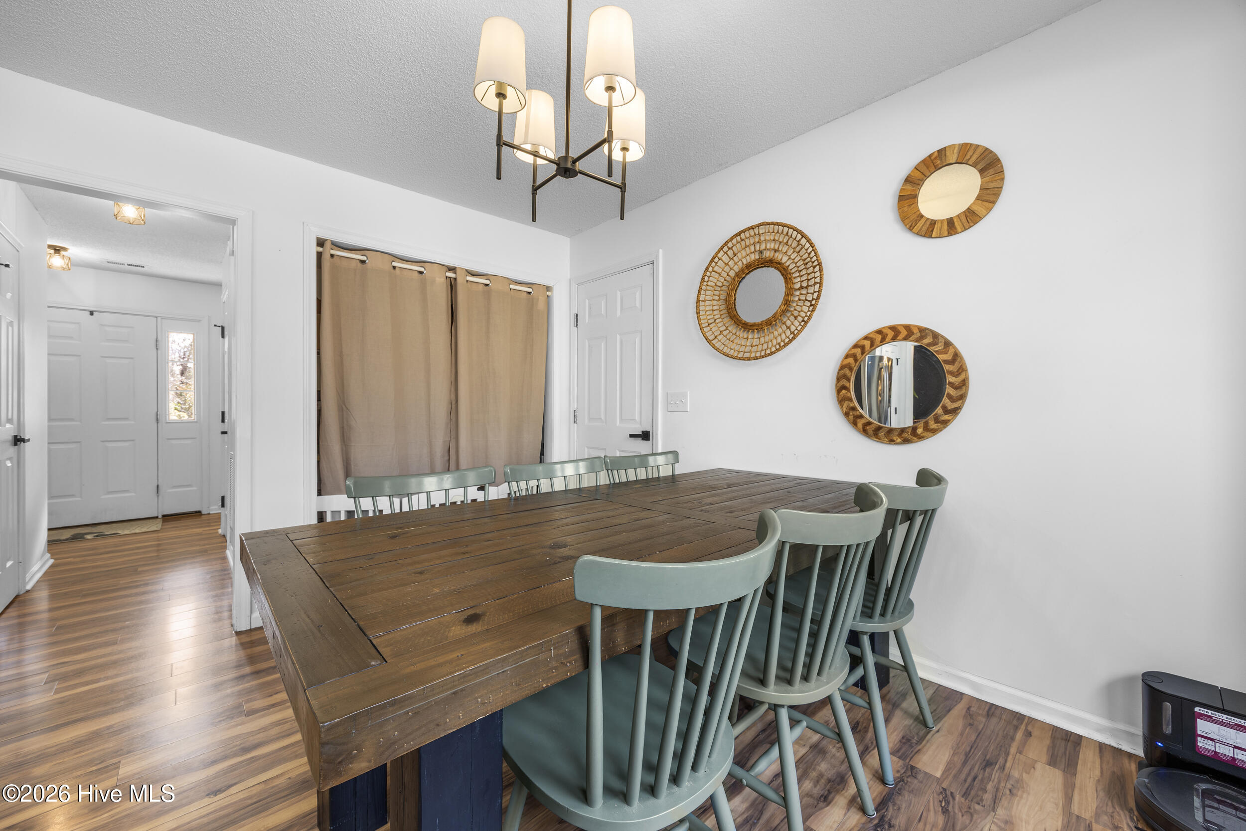 100547983 | Photo 16