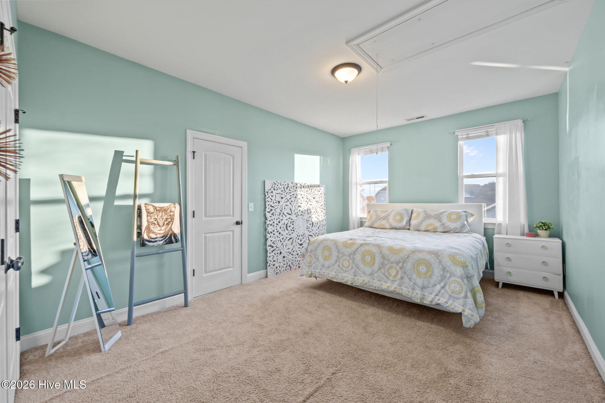 100557022 | Photo 23