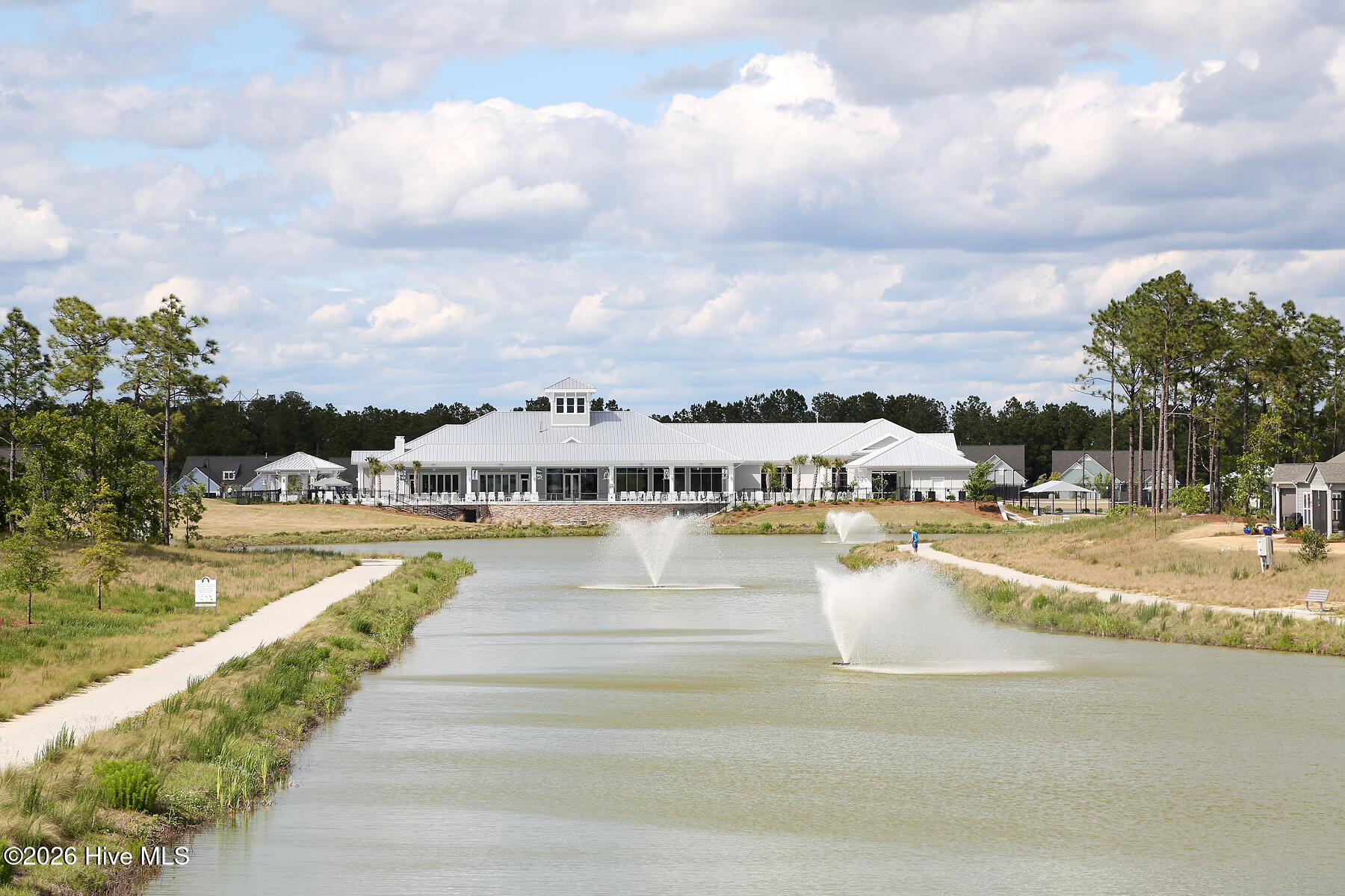 100554927 | Photo 44