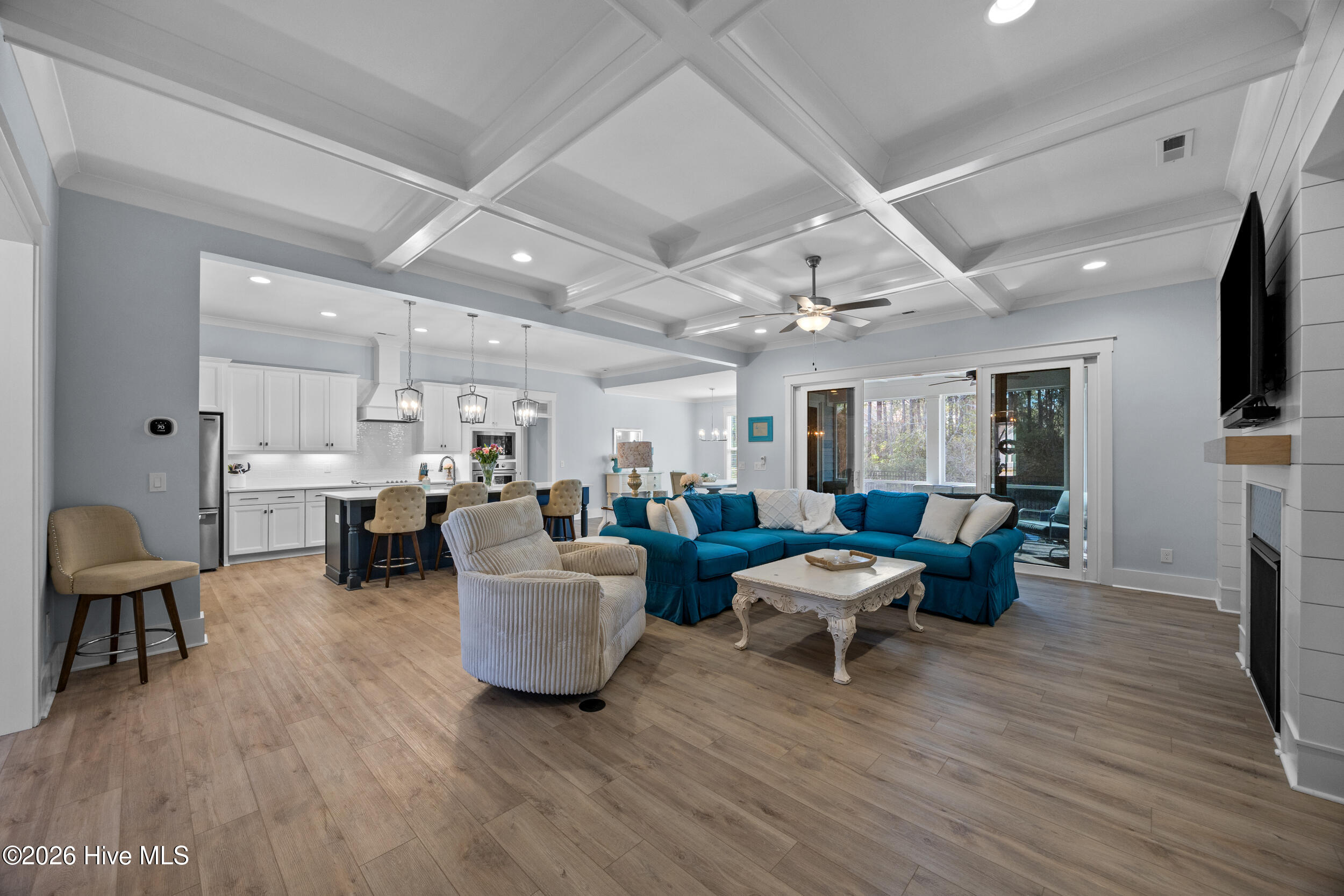 100555433 | Photo 25