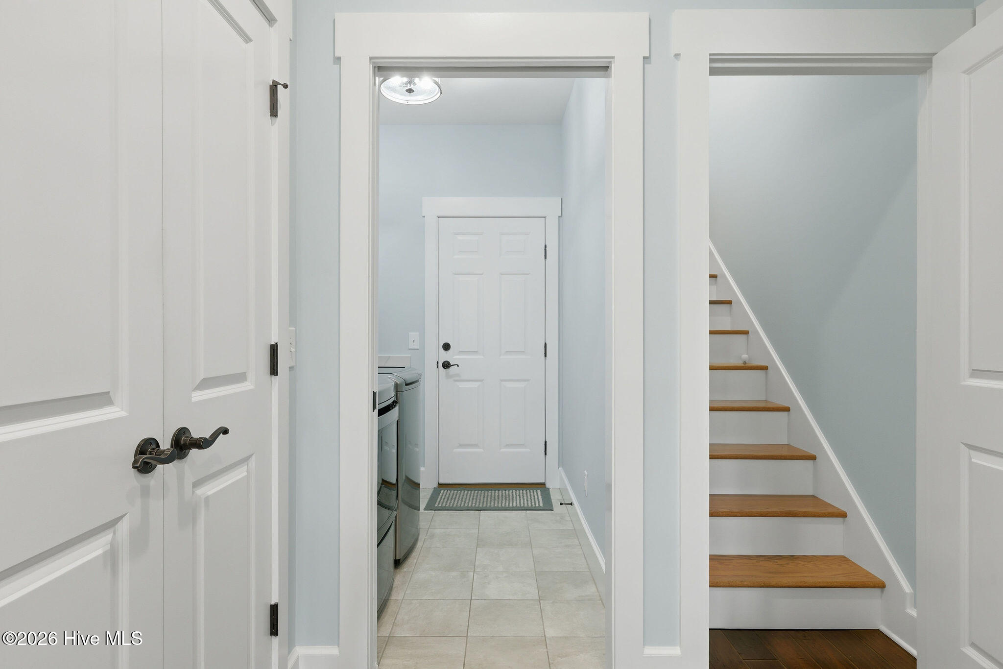 100563234 | Photo 30